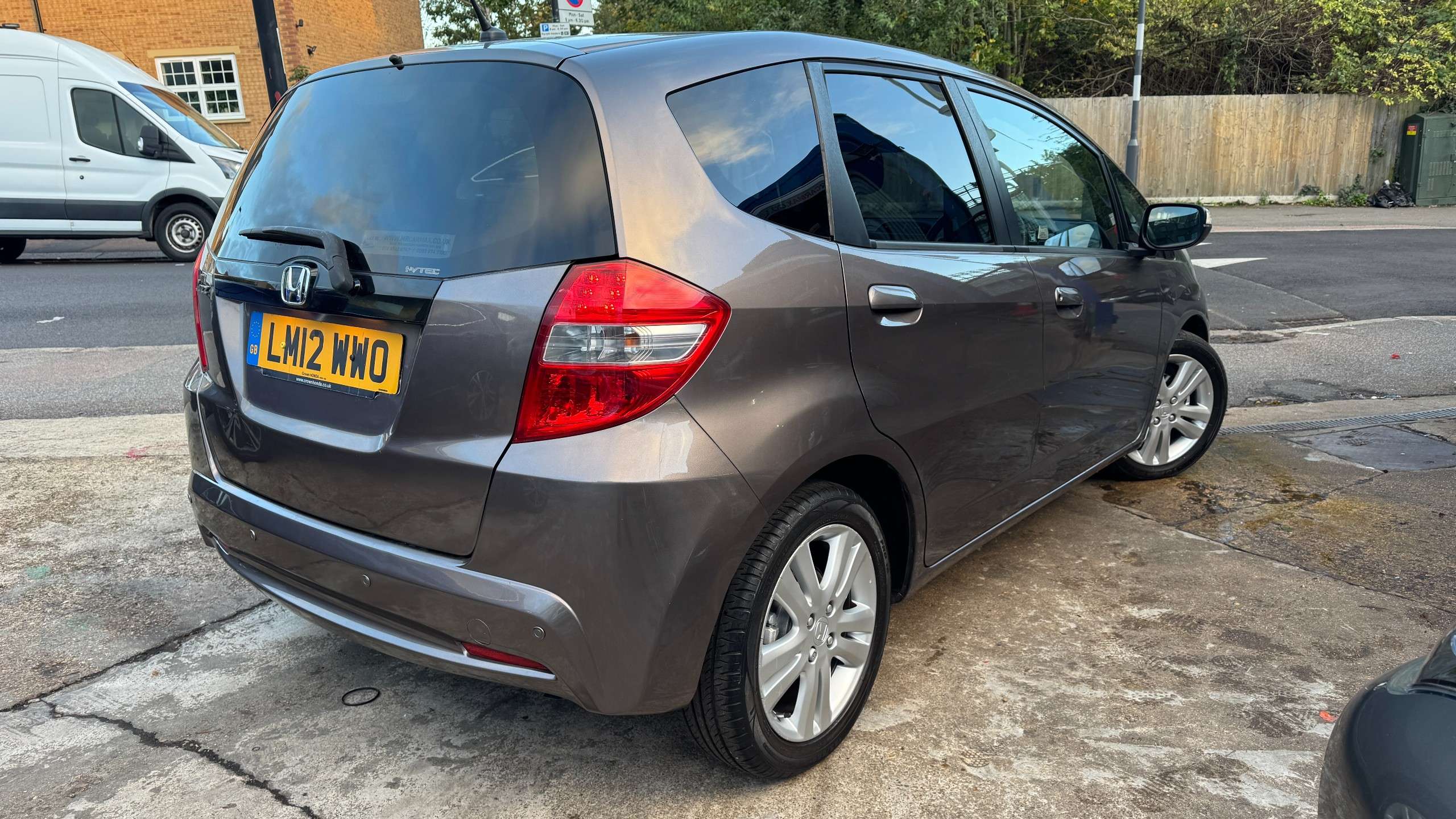 A 2012 HONDA JAZZ 1.4 i-VTEC EX Hatchback 5dr Petrol CVT Euro 5 (99 ps) A 2012 HONDA JAZZ 1.4 i-VTEC EX Hatchback 5dr Petrol CVT Euro 5 (99 ps)