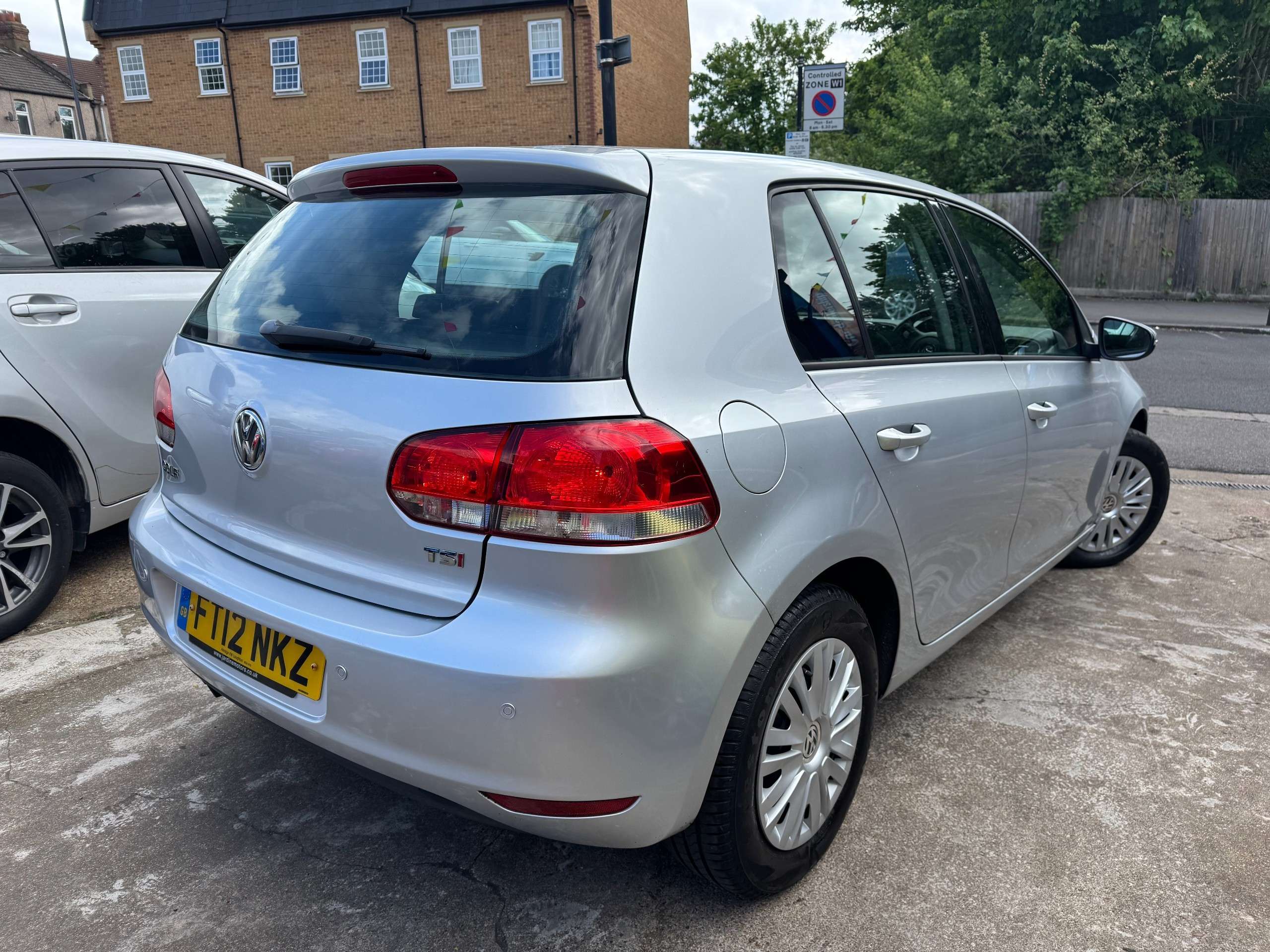 A 2012 VOLKSWAGEN GOLF 1.4 TSI S Hatchback 5dr Petrol DSG Euro 5 (122 ps) A 2012 VOLKSWAGEN GOLF 1.4 TSI S Hatchback 5dr Petrol DSG Euro 5 (122 ps)