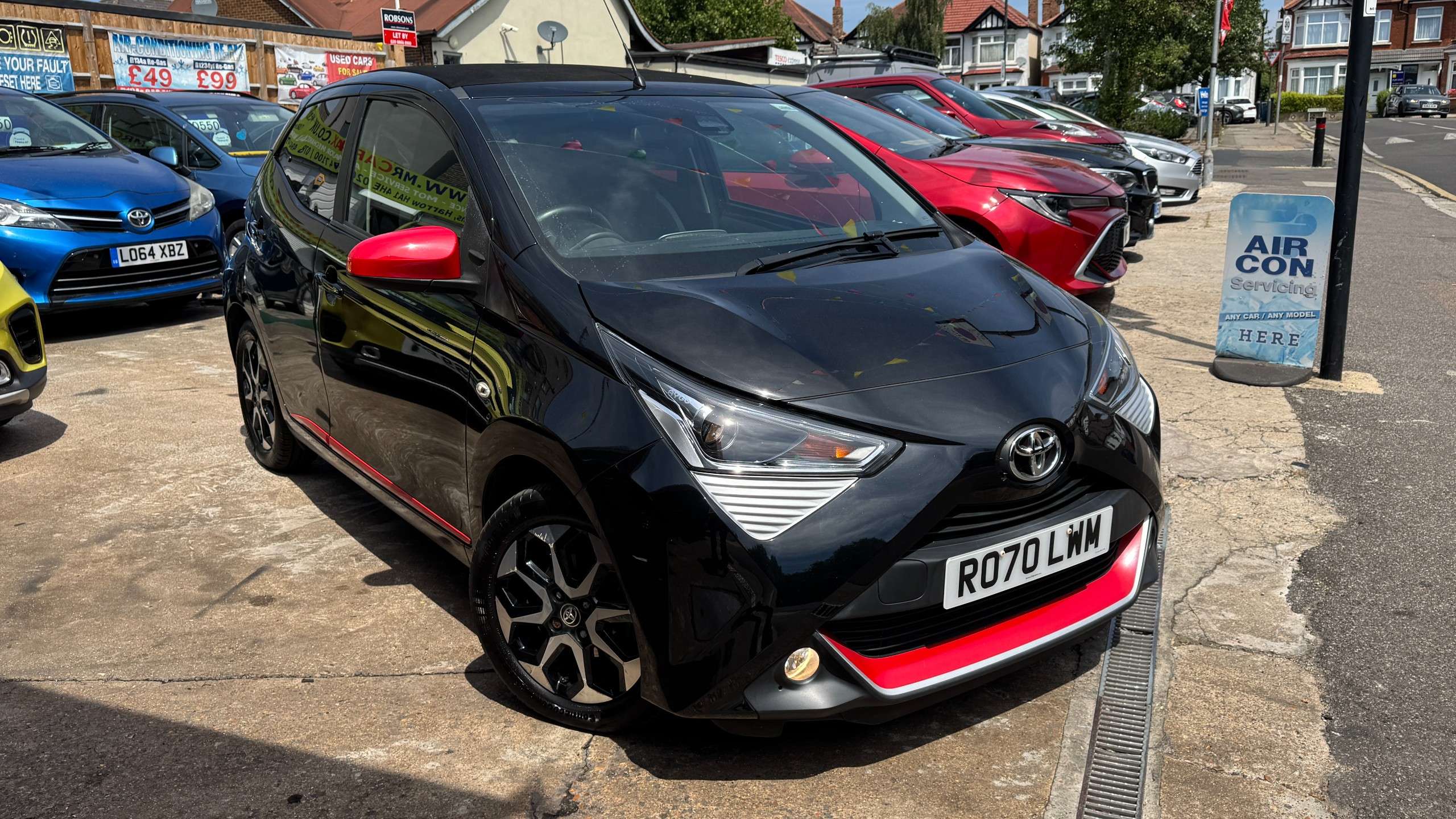 A 2020 TOYOTA AYGO 1.0 VVT-i x-trend Hatchback 5dr Petrol x-shift Euro 6 (Safety Sense) (71 ps) A 2020 TOYOTA AYGO 1.0 VVT-i x-trend Hatchback 5dr Petrol x-shift Euro 6 (Safety Sense) (71 ps)