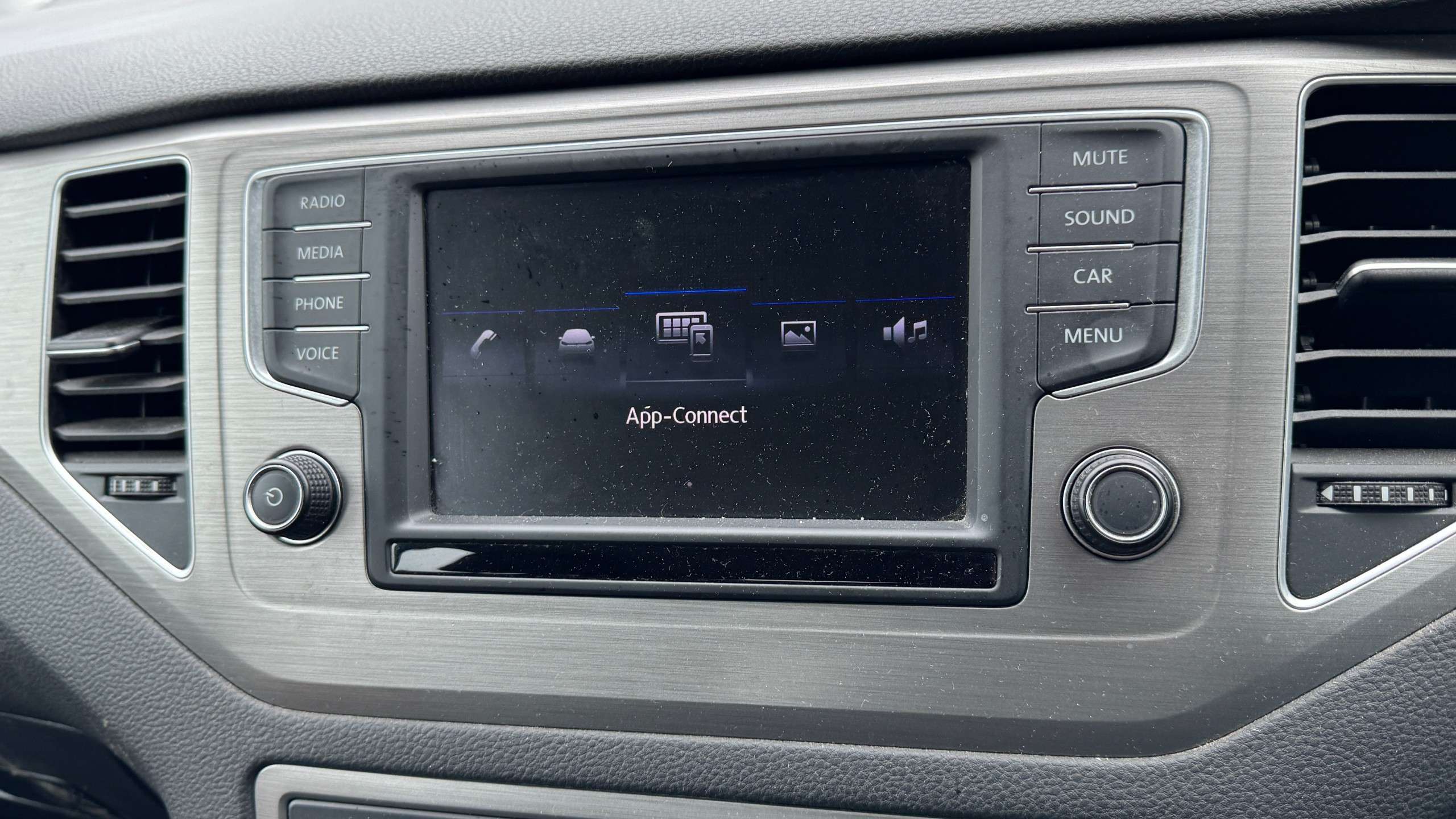 2017 VOLKSWAGEN GOLF SV 2017 VOLKSWAGEN GOLF SV