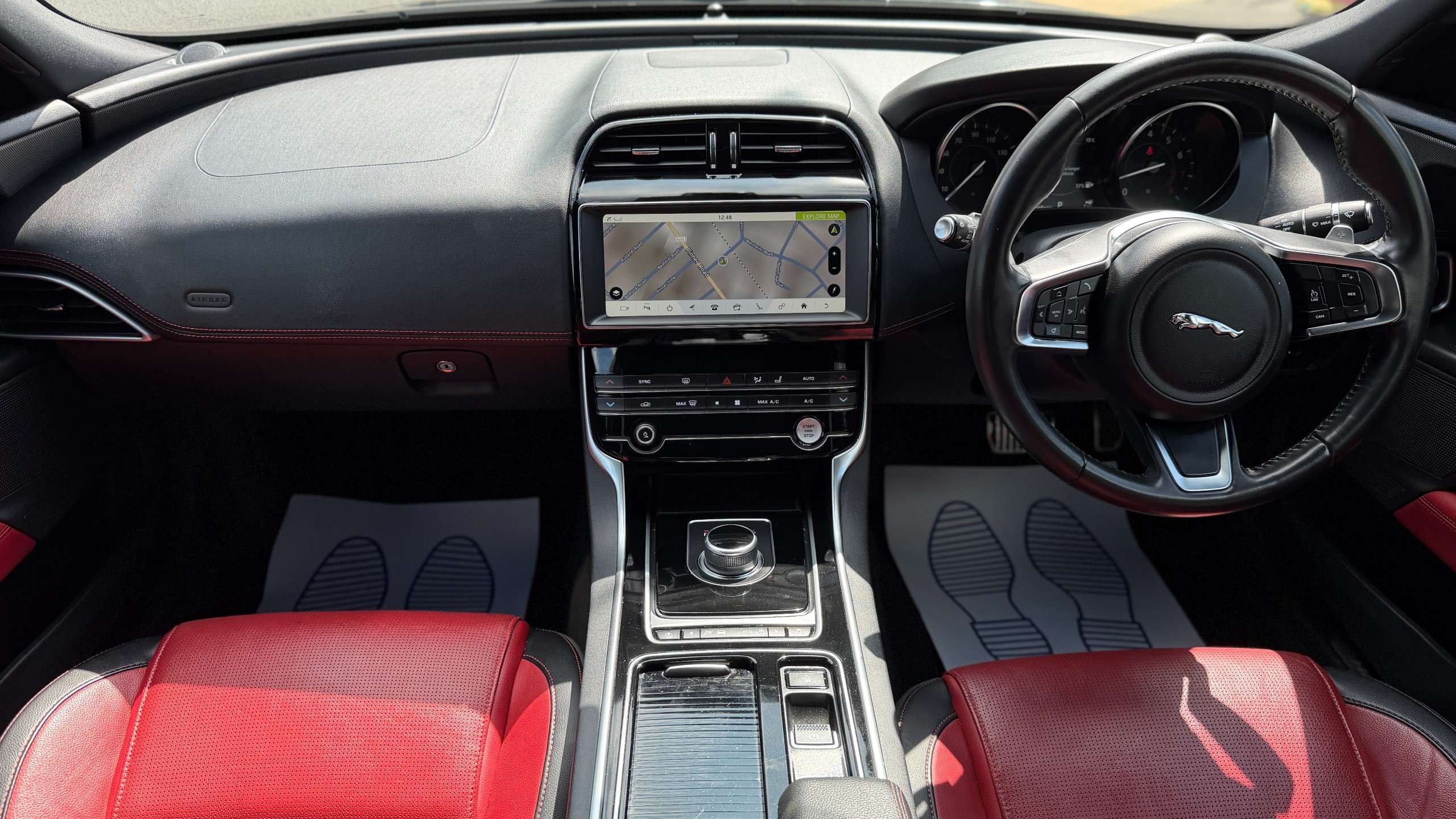 2019 JAGUAR XE 2019 JAGUAR XE