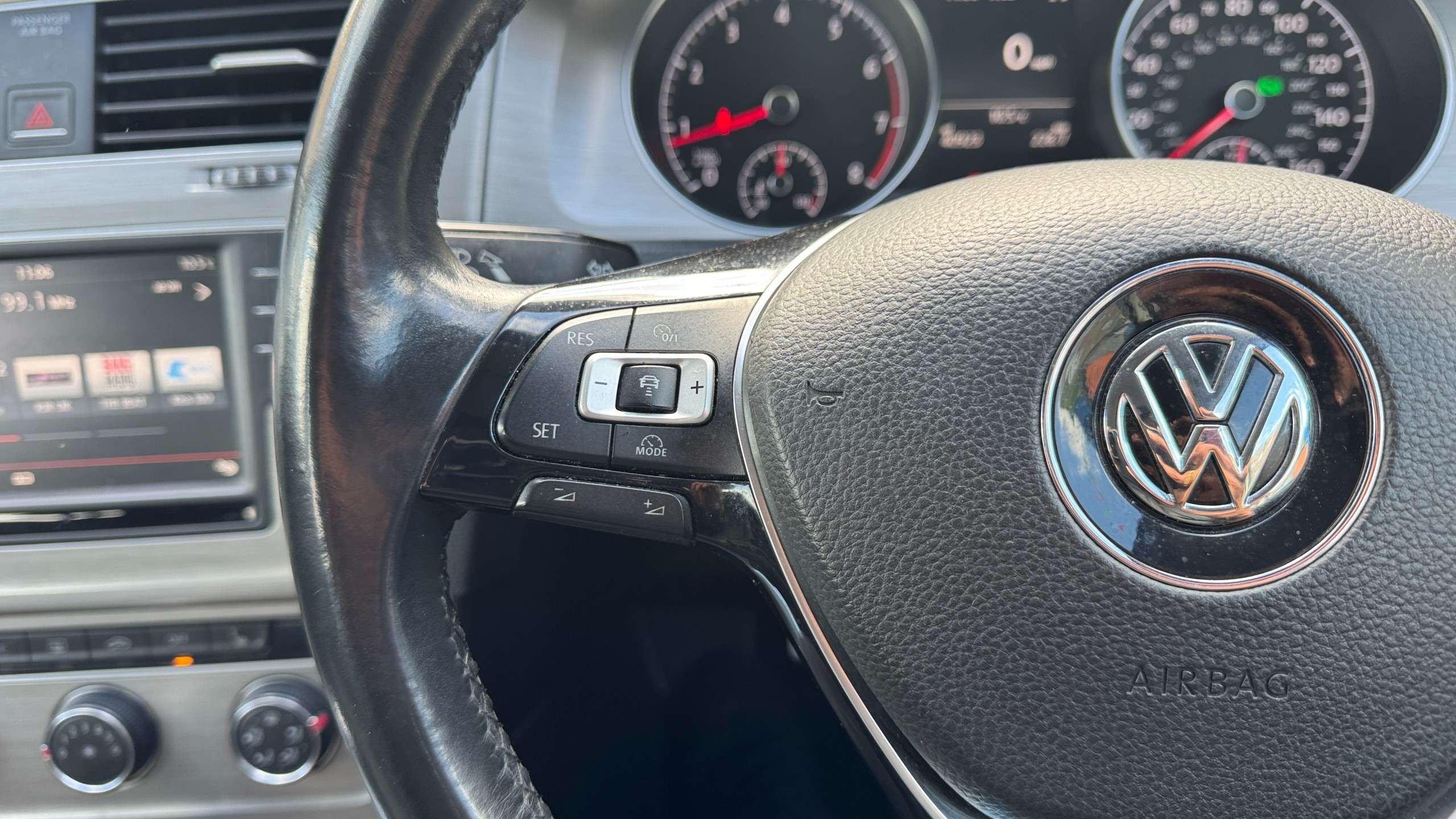 2016 VOLKSWAGEN GOLF 2016 VOLKSWAGEN GOLF