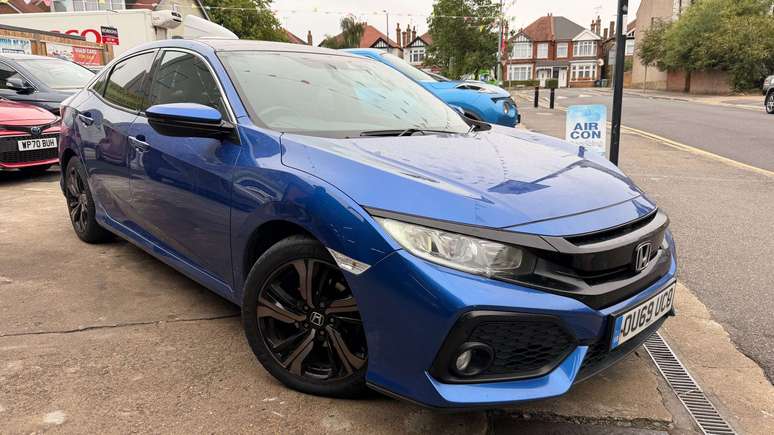 A 2019 HONDA CIVIC 1.0 VTEC Turbo EX Hatchback 5dr Petrol CVT Euro 6 (s/s) (126 ps) A 2019 HONDA CIVIC 1.0 VTEC Turbo EX Hatchback 5dr Petrol CVT Euro 6 (s/s) (126 ps)
