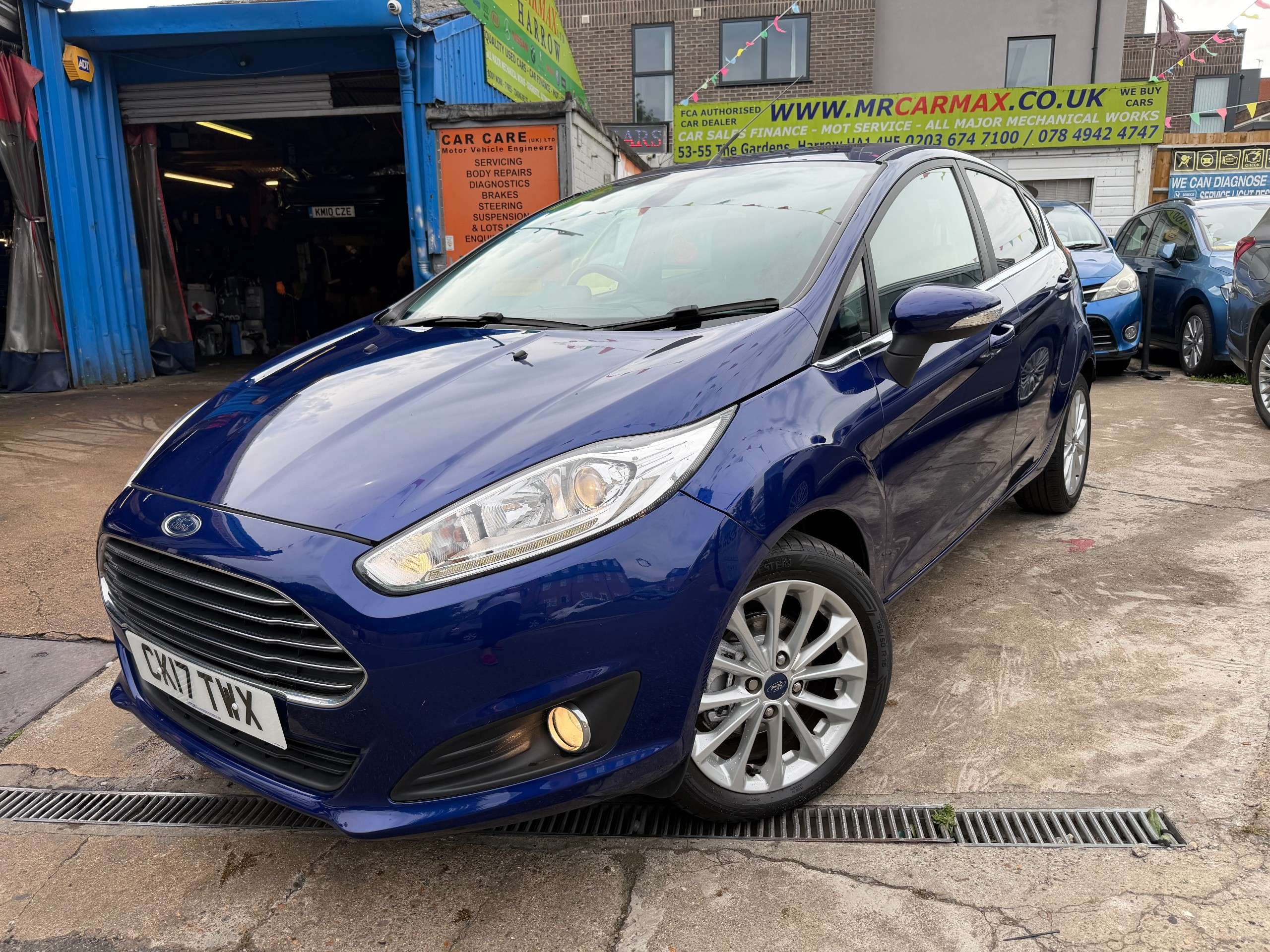 A 2017 FORD FIESTA 1.0T EcoBoost Titanium X Hatchback 5dr Petrol Powershift Euro 6 (100 ps) A 2017 FORD FIESTA 1.0T EcoBoost Titanium X Hatchback 5dr Petrol Powershift Euro 6 (100 ps)