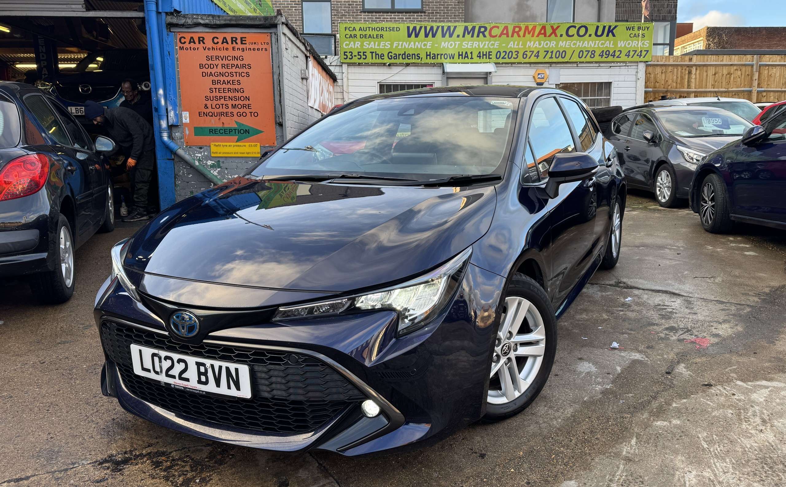 A 2022 TOYOTA COROLLA 1.8 VVT-h GPF Icon Tech Hatchback 5dr Petrol Hybrid CVT Euro 6 (s/s) (122 ps) A 2022 TOYOTA COROLLA 1.8 VVT-h GPF Icon Tech Hatchback 5dr Petrol Hybrid CVT Euro 6 (s/s) (122 ps)