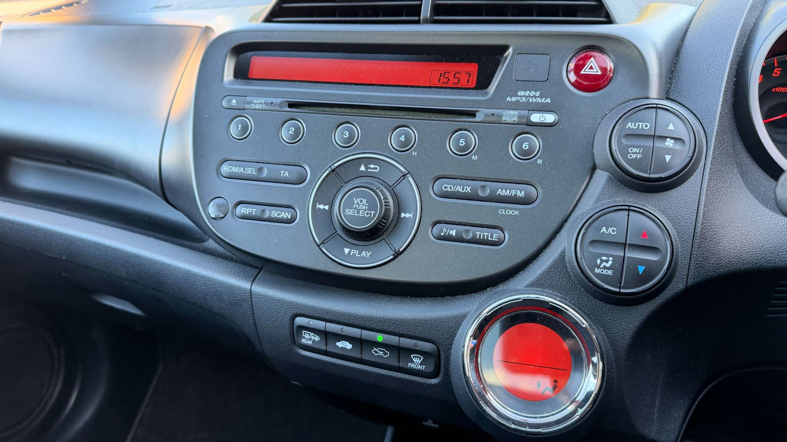 2011 HONDA JAZZ 2011 HONDA JAZZ