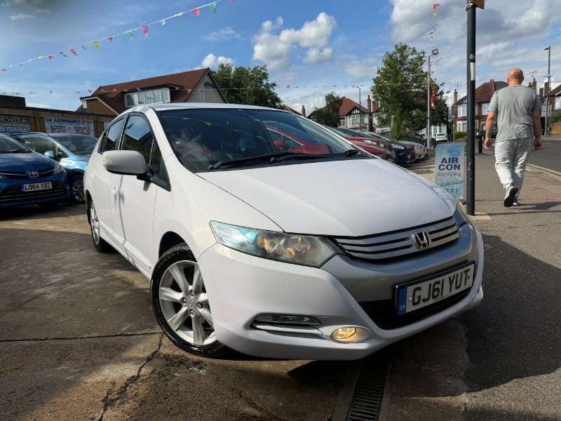 A 2011 HONDA INSIGHT 1.3h IMA EX Hatchback 5dr Petrol Hybrid CVT Euro 5 (102 ps) A 2011 HONDA INSIGHT 1.3h IMA EX Hatchback 5dr Petrol Hybrid CVT Euro 5 (102 ps)