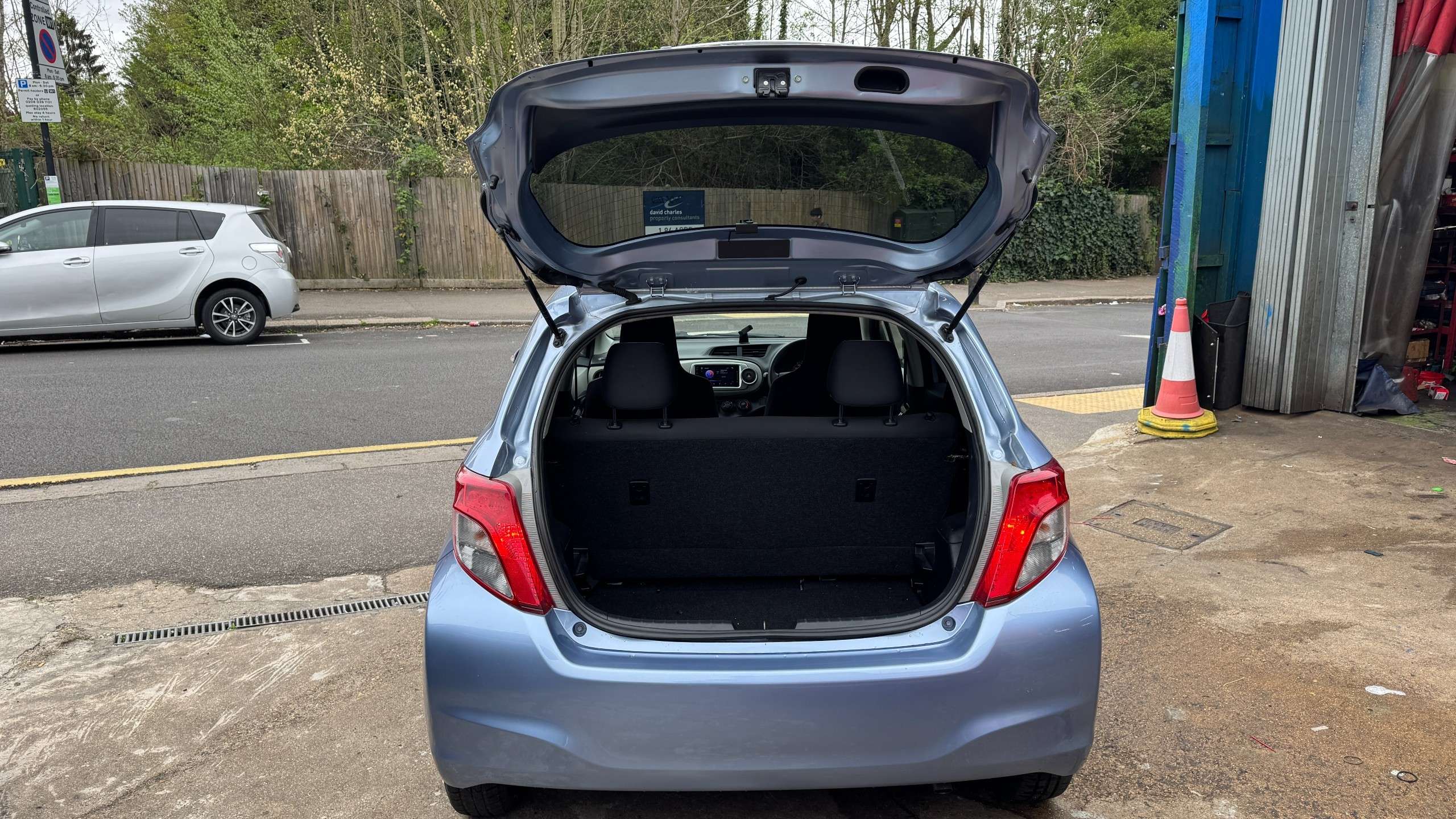 2012 TOYOTA VITZ 2012 TOYOTA VITZ