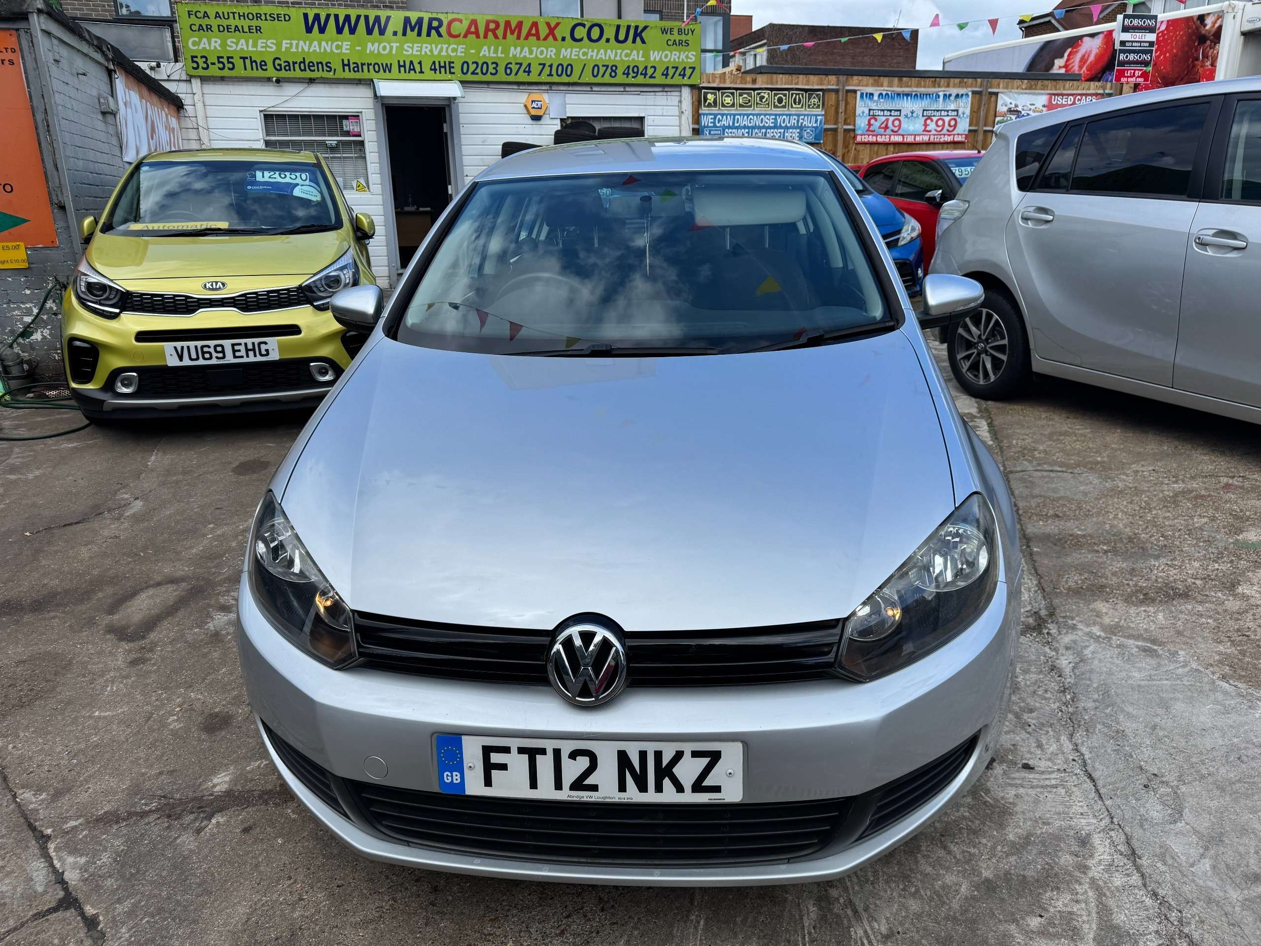 A 2012 VOLKSWAGEN GOLF 1.4 TSI S Hatchback 5dr Petrol DSG Euro 5 (122 ps) A 2012 VOLKSWAGEN GOLF 1.4 TSI S Hatchback 5dr Petrol DSG Euro 5 (122 ps)