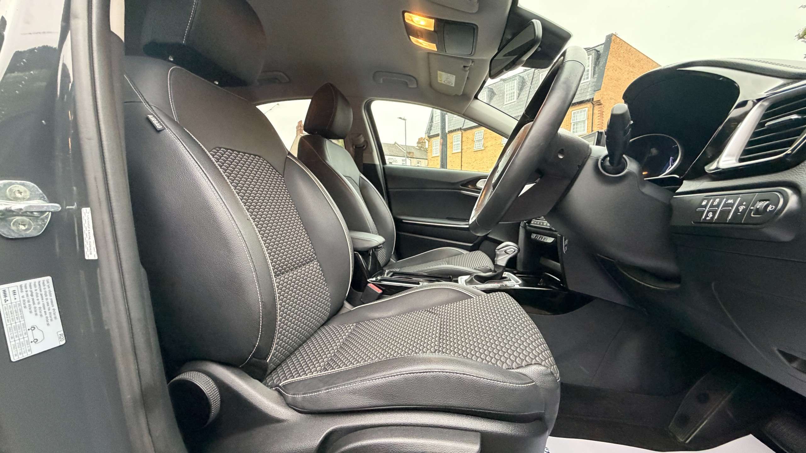 2022 KIA XCEED 2022 KIA XCEED