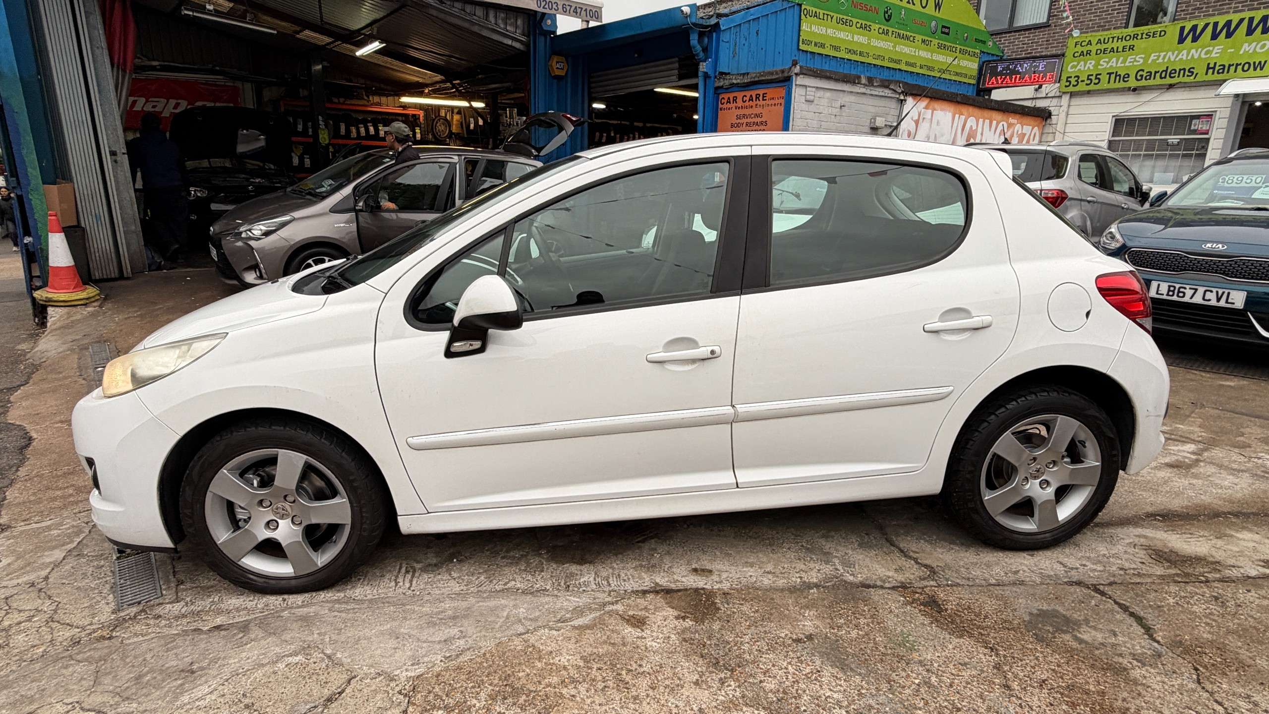 2010 PEUGEOT 207 2010 PEUGEOT 207