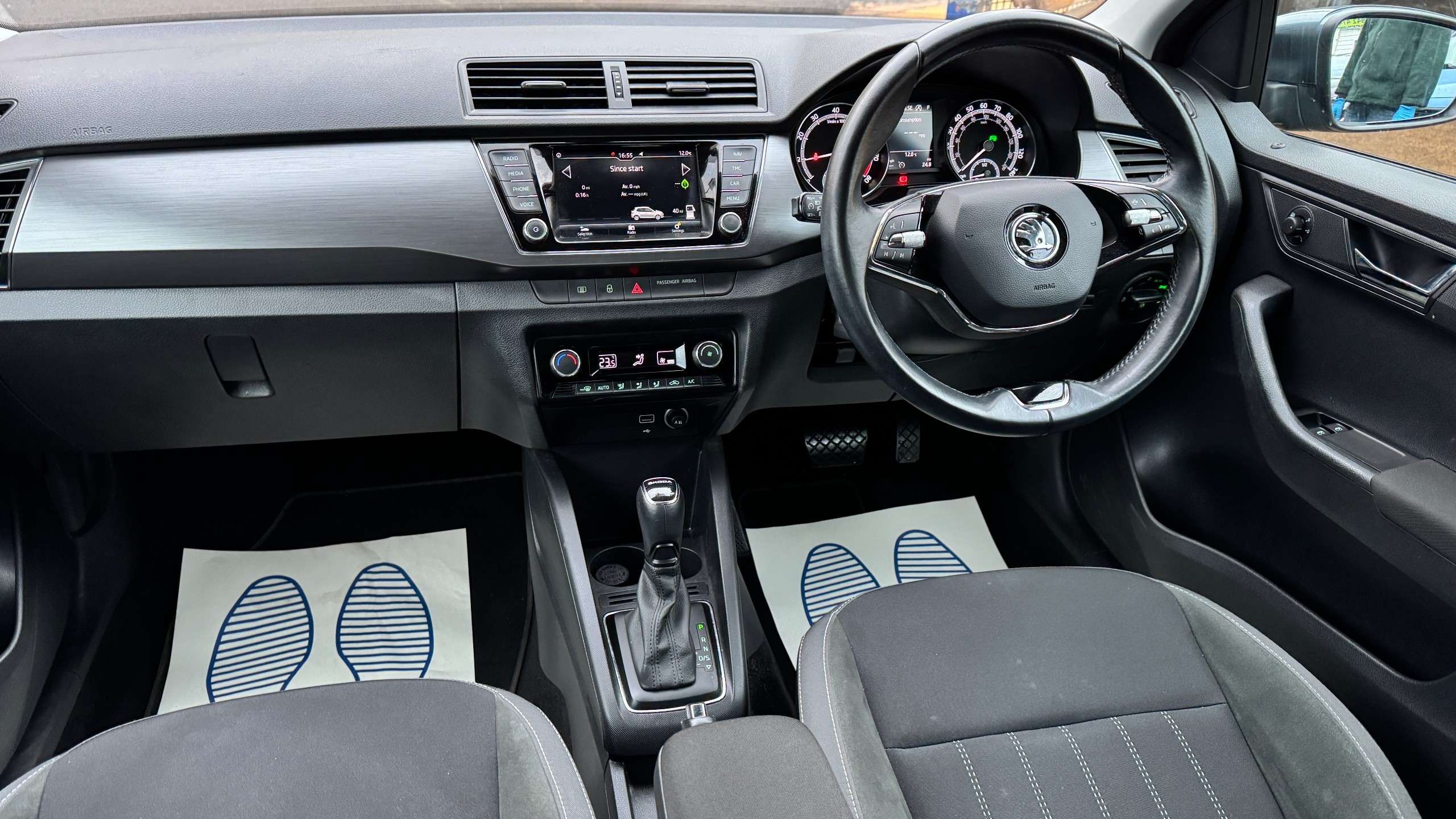 2021 SKODA FABIA 2021 SKODA FABIA