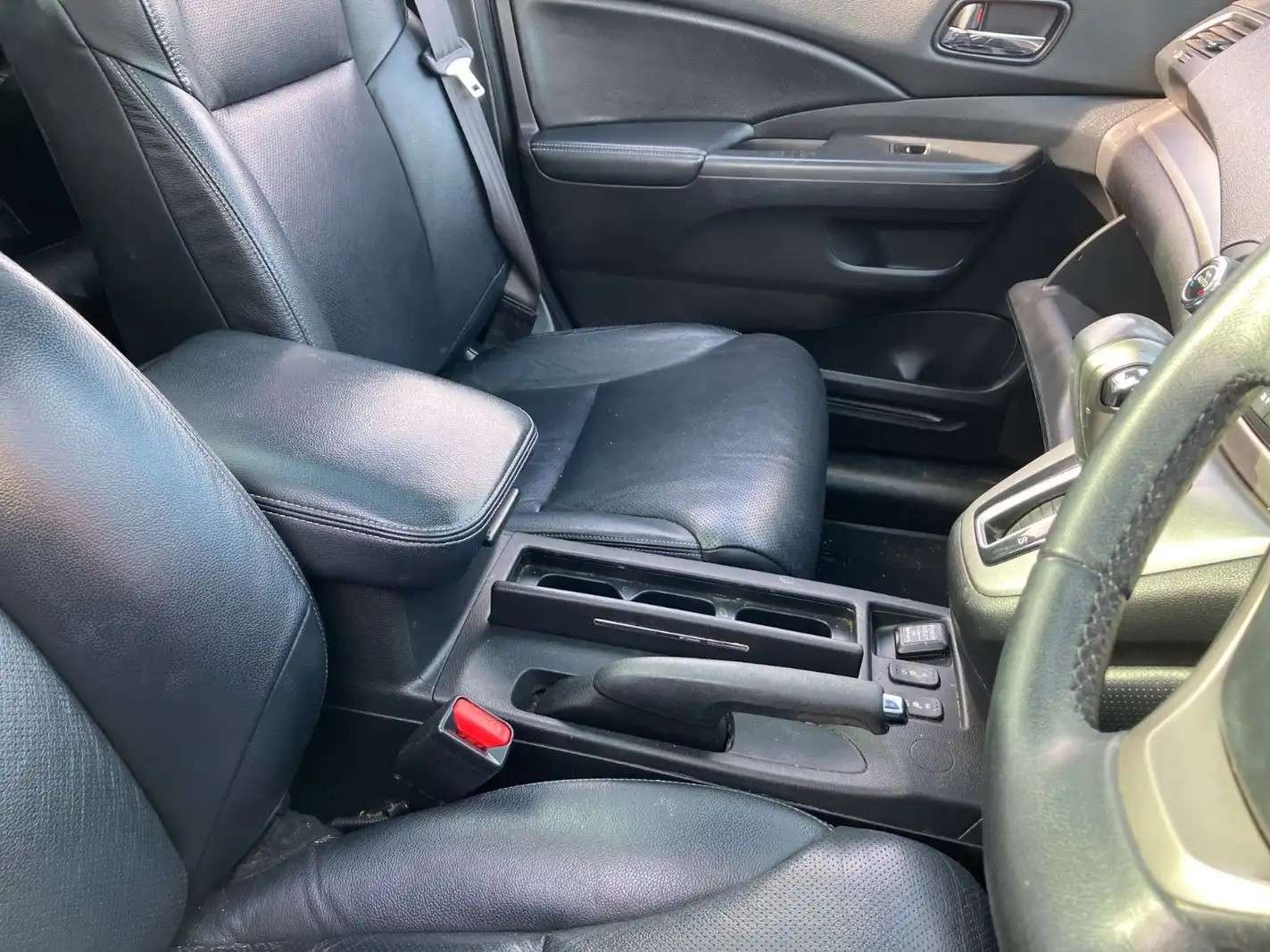 A 2012 HONDA CR-V 2.0 i-VTEC EX SUV 5dr Petrol Auto 4WD Euro 5 (155 ps) A 2012 HONDA CR-V 2.0 i-VTEC EX SUV 5dr Petrol Auto 4WD Euro 5 (155 ps)