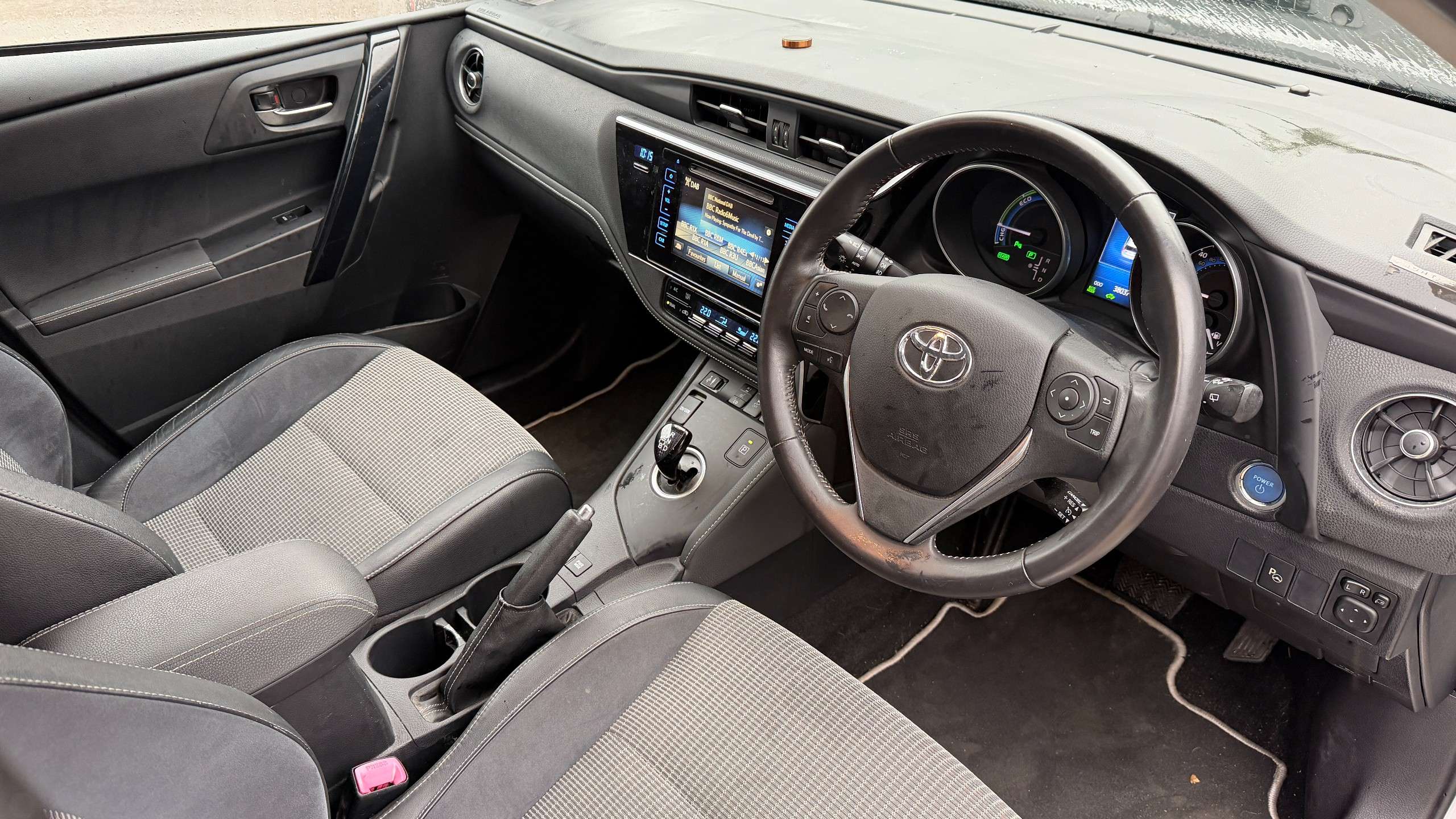 2015 TOYOTA AURIS 2015 TOYOTA AURIS
