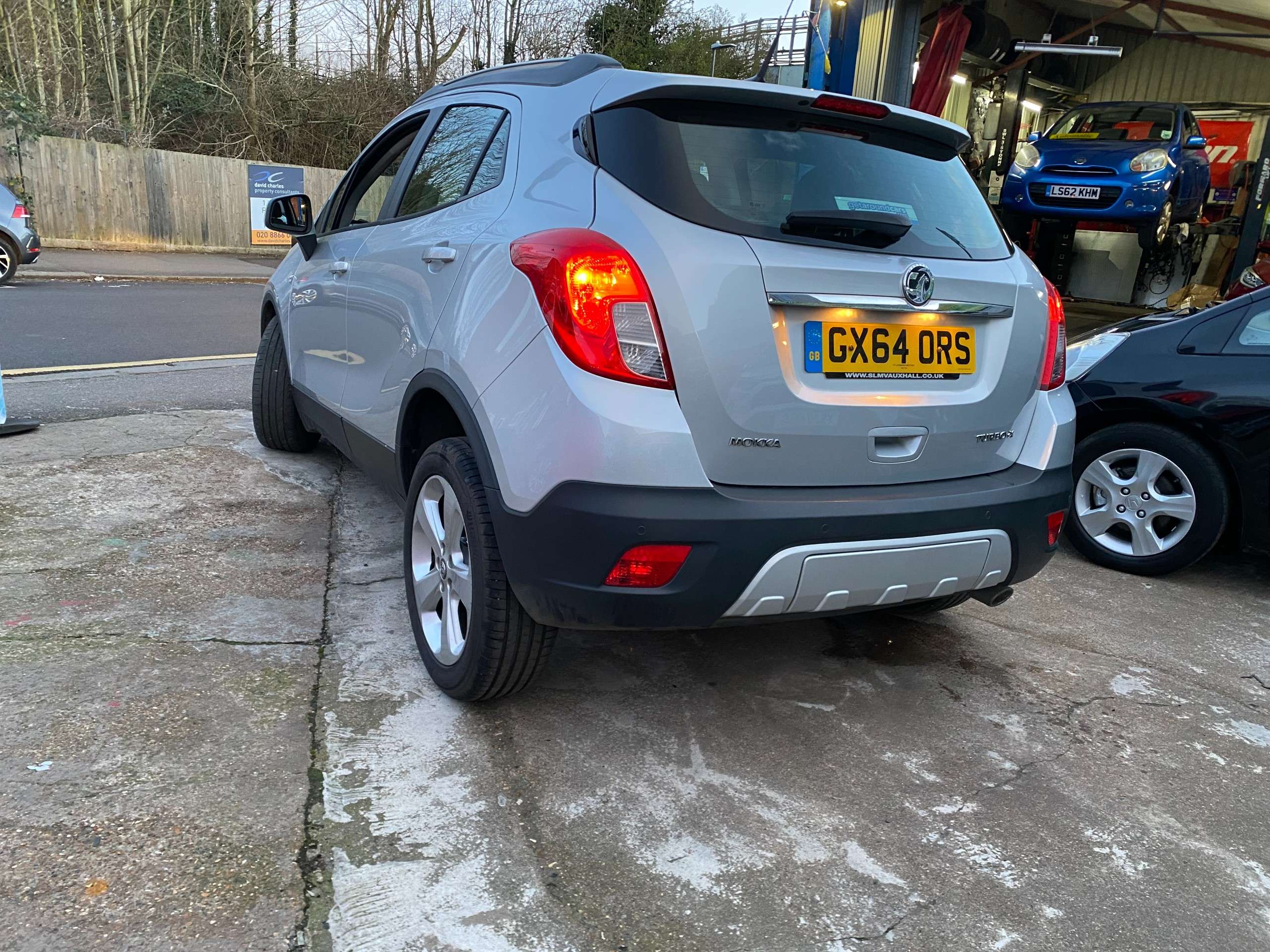 A 2014 VAUXHALL MOKKA 1.4T Exclusiv SUV 5dr Petrol Manual 4WD Euro 5 (s/s) (140 ps) A 2014 VAUXHALL MOKKA 1.4T Exclusiv SUV 5dr Petrol Manual 4WD Euro 5 (s/s) (140 ps)