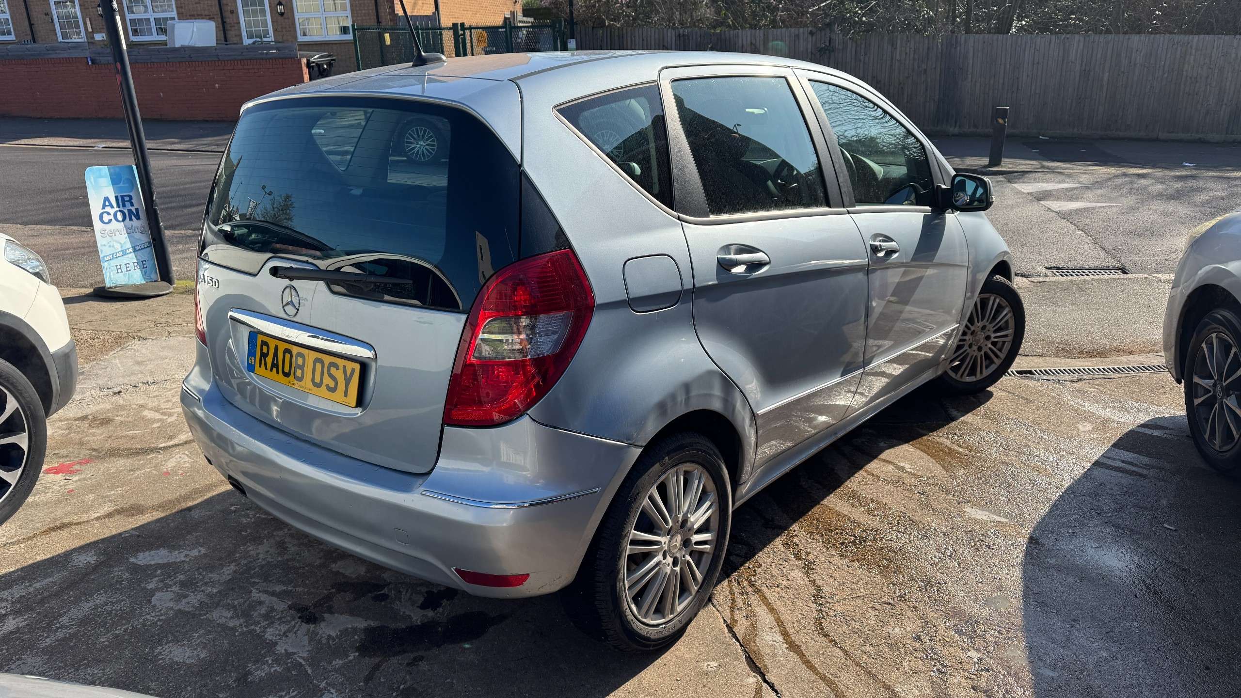 A 2008 MERCEDES-BENZ A CLASS 1.5 A150 Elegance SE Hatchback 5dr Petrol CVT (162 g/km, 95 bhp) A 2008 MERCEDES-BENZ A CLASS 1.5 A150 Elegance SE Hatchback 5dr Petrol CVT (162 g/km, 95 bhp)