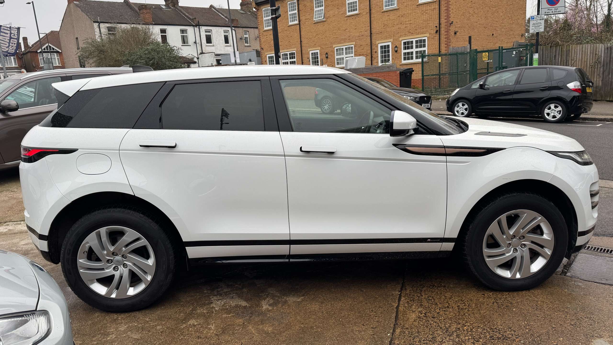2020 LAND ROVER RANGE ROVER EVOQUE 2020 LAND ROVER RANGE ROVER EVOQUE