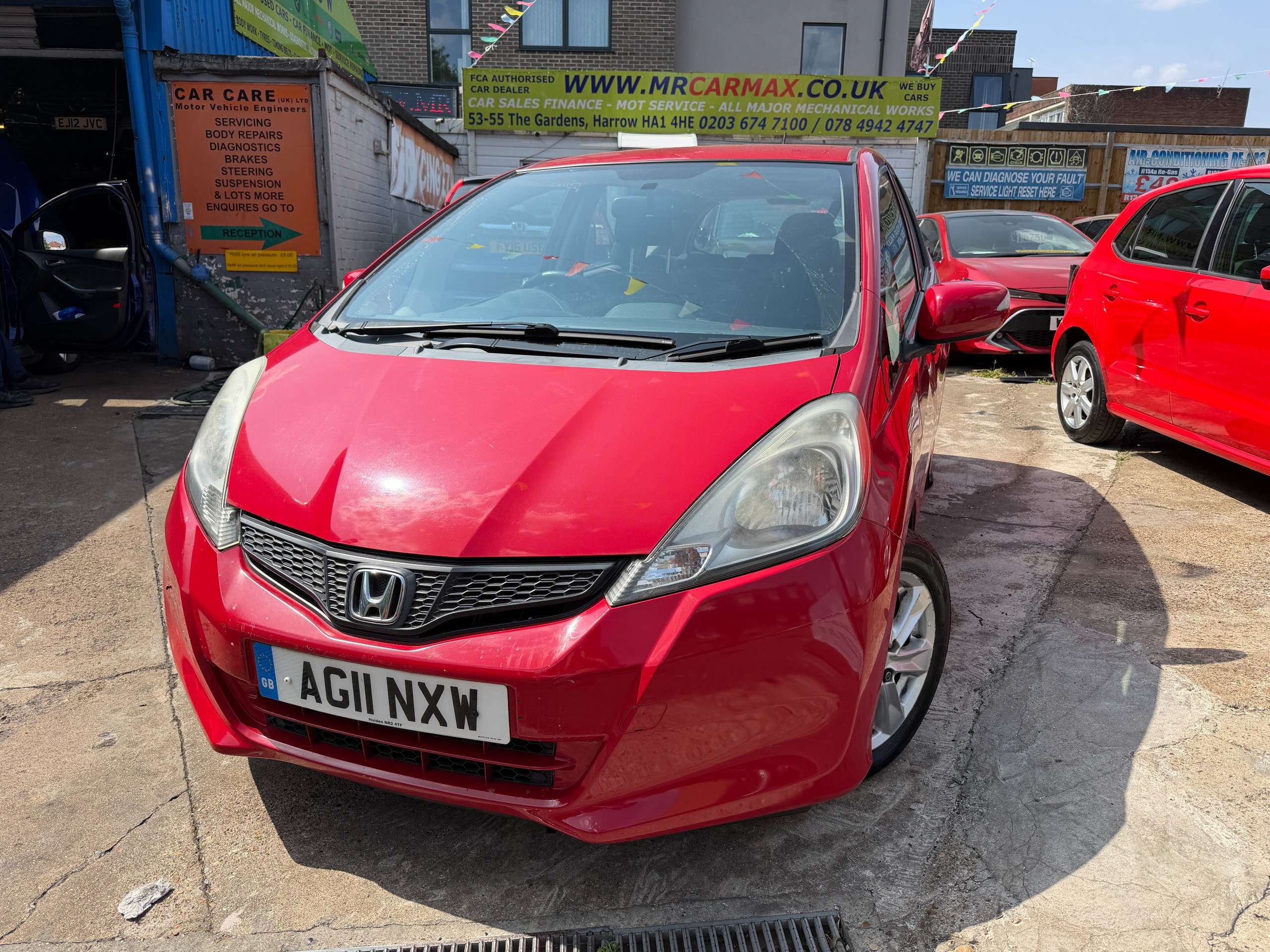 A 2011 HONDA JAZZ 1.4 i-VTEC ES Hatchback 5dr Petrol CVT Euro 5 (99 ps) A 2011 HONDA JAZZ 1.4 i-VTEC ES Hatchback 5dr Petrol CVT Euro 5 (99 ps)