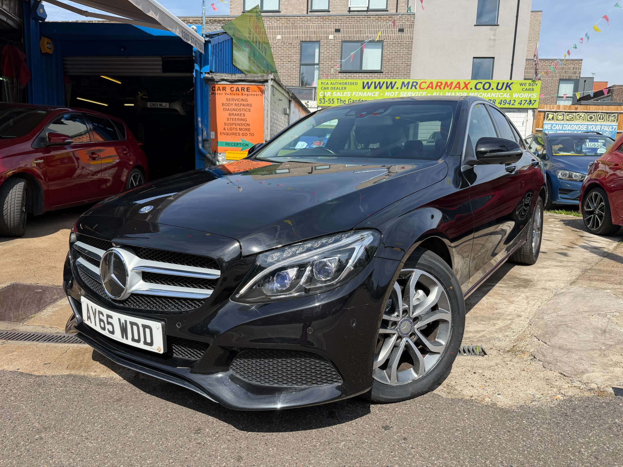 A 2015 MERCEDES-BENZ C CLASS 2.0 C200 Sport (Premium Plus) Saloon 4dr Petrol 7G-Tronic+ Euro 6 (s/s) (184 ps) A 2015 MERCEDES-BENZ C CLASS 2.0 C200 Sport (Premium Plus) Saloon 4dr Petrol 7G-Tronic+ Euro 6 (s/s) (184 ps)