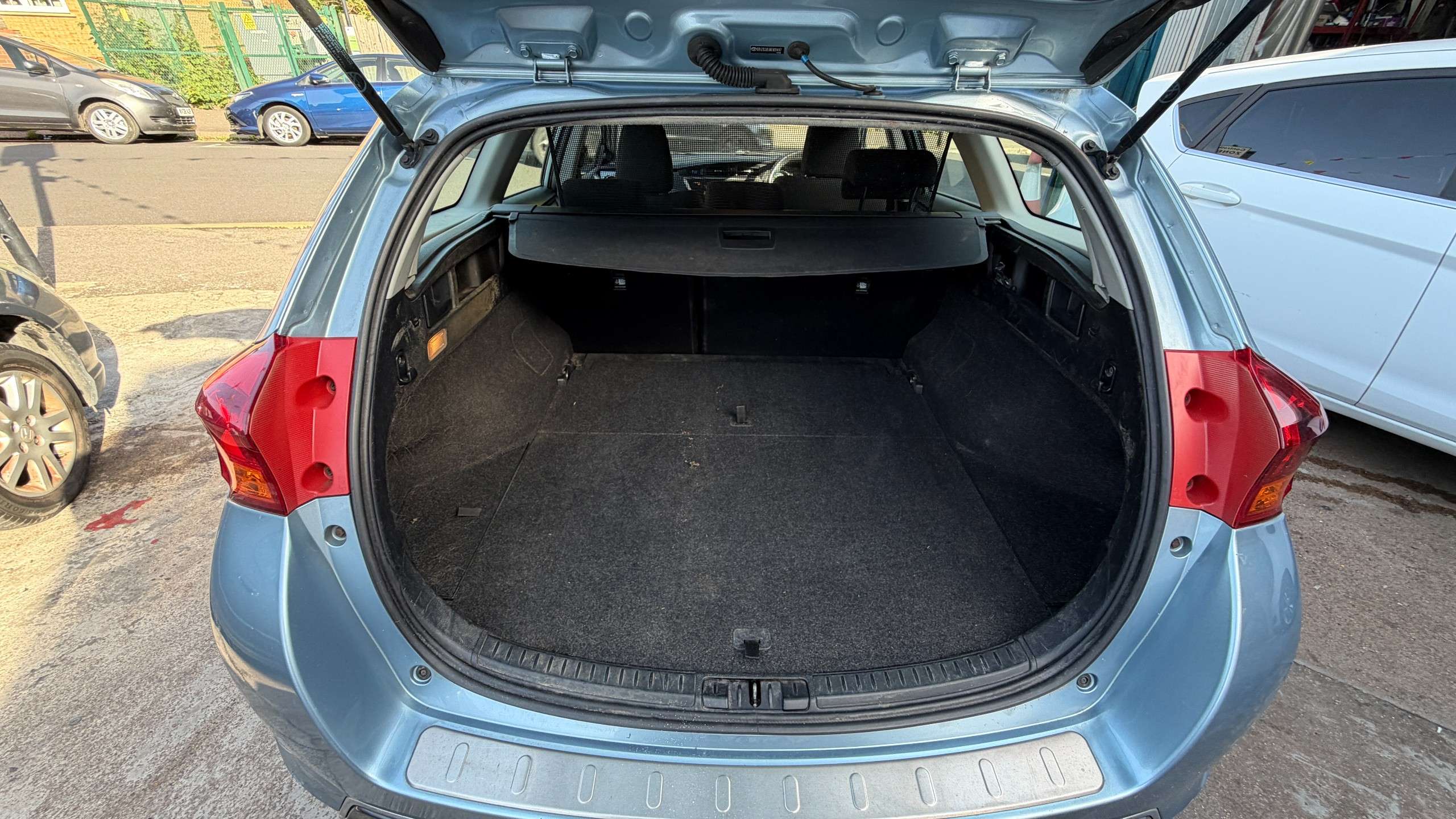 2013 TOYOTA AURIS 2013 TOYOTA AURIS