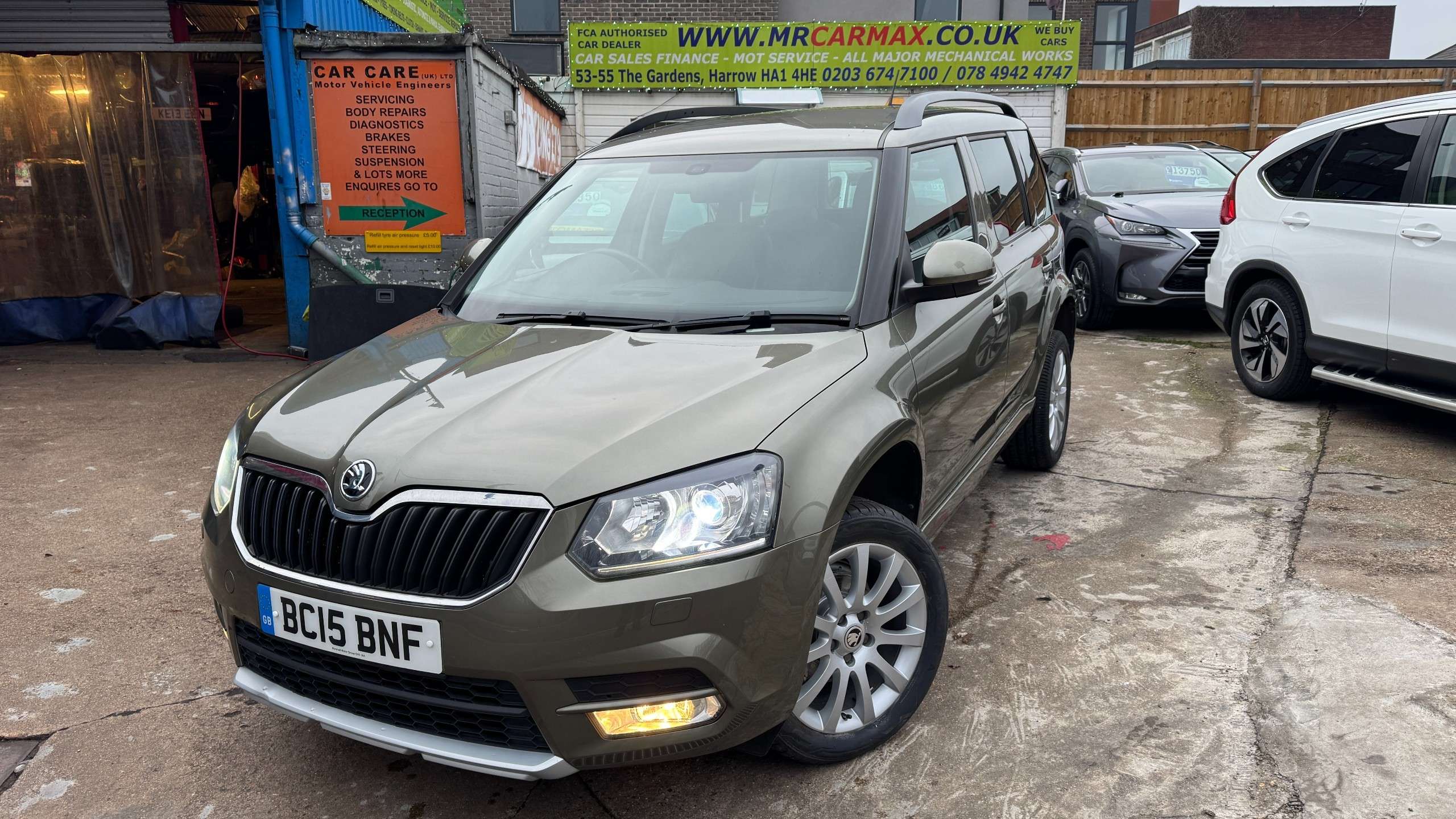 A 2015 SKODA YETI 1.2 TSI SE L SUV 5dr Petrol DSG Euro 6 (s/s) (110 ps) A 2015 SKODA YETI 1.2 TSI SE L SUV 5dr Petrol DSG Euro 6 (s/s) (110 ps)