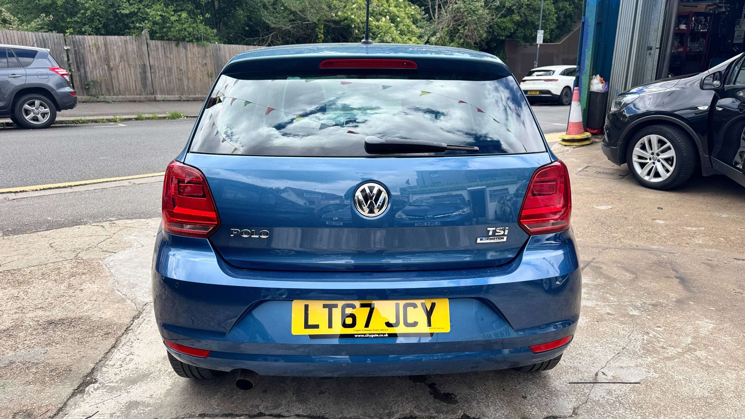 2017 VOLKSWAGEN POLO 2017 VOLKSWAGEN POLO