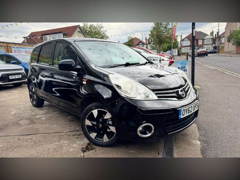 A 2012 NISSAN NOTE 1.6 16V n-tec+ Hatchback 5dr Petrol Auto Euro 5 (110 ps) A 2012 NISSAN NOTE 1.6 16V n-tec+ Hatchback 5dr Petrol Auto Euro 5 (110 ps)