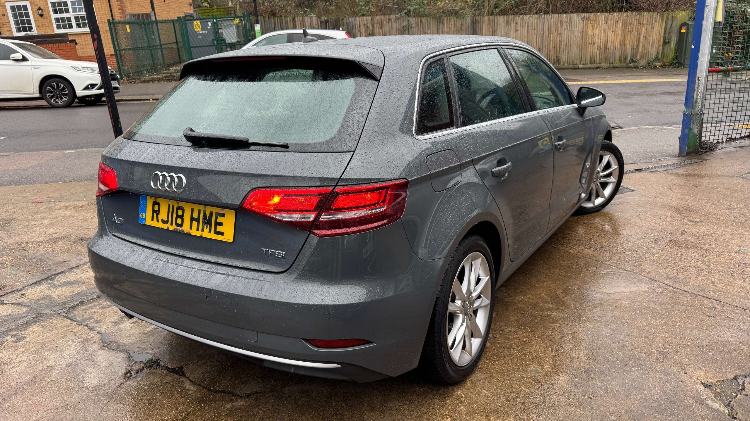 A 2018 AUDI A3 1.5 TFSI CoD Sport Sportback 5dr Petrol S Tronic Euro 6 (s/s) (150 ps) A 2018 AUDI A3 1.5 TFSI CoD Sport Sportback 5dr Petrol S Tronic Euro 6 (s/s) (150 ps)