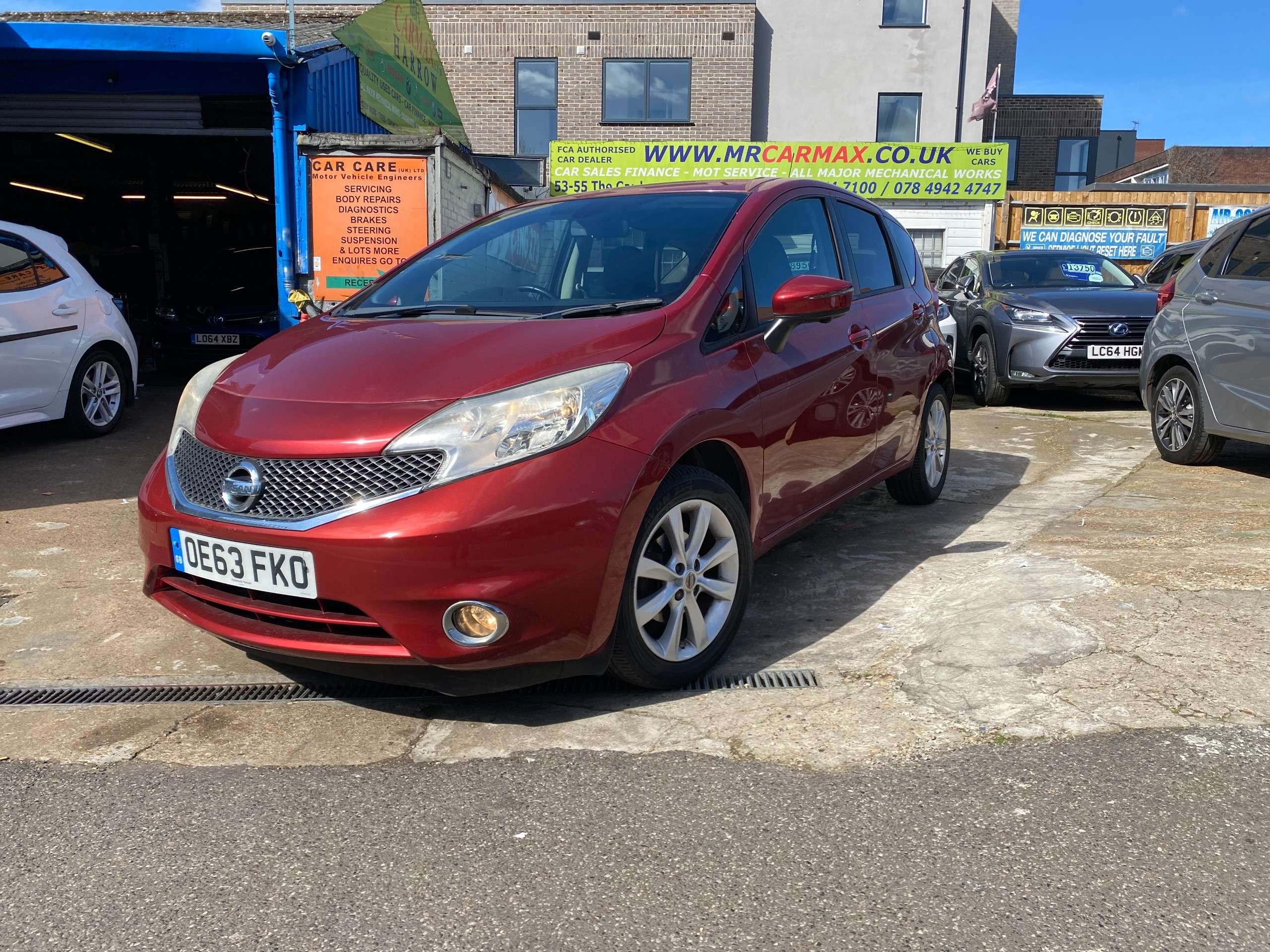 A 2014 NISSAN NOTE 1.2 DIG-S Tekna Hatchback 5dr Petrol CVT Euro 5 (s/s) (98 ps) A 2014 NISSAN NOTE 1.2 DIG-S Tekna Hatchback 5dr Petrol CVT Euro 5 (s/s) (98 ps)