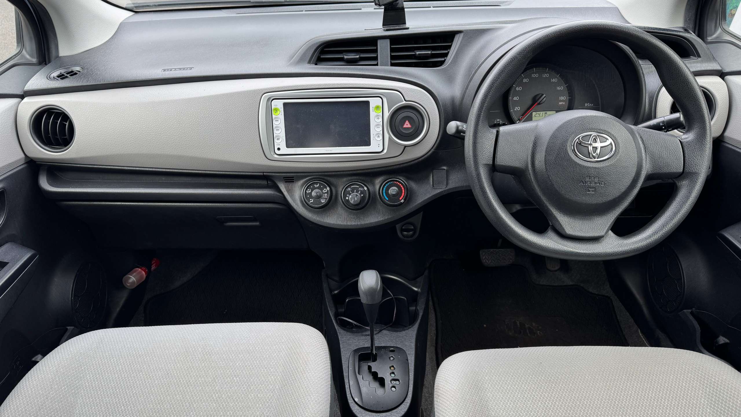 2012 TOYOTA VITZ 2012 TOYOTA VITZ