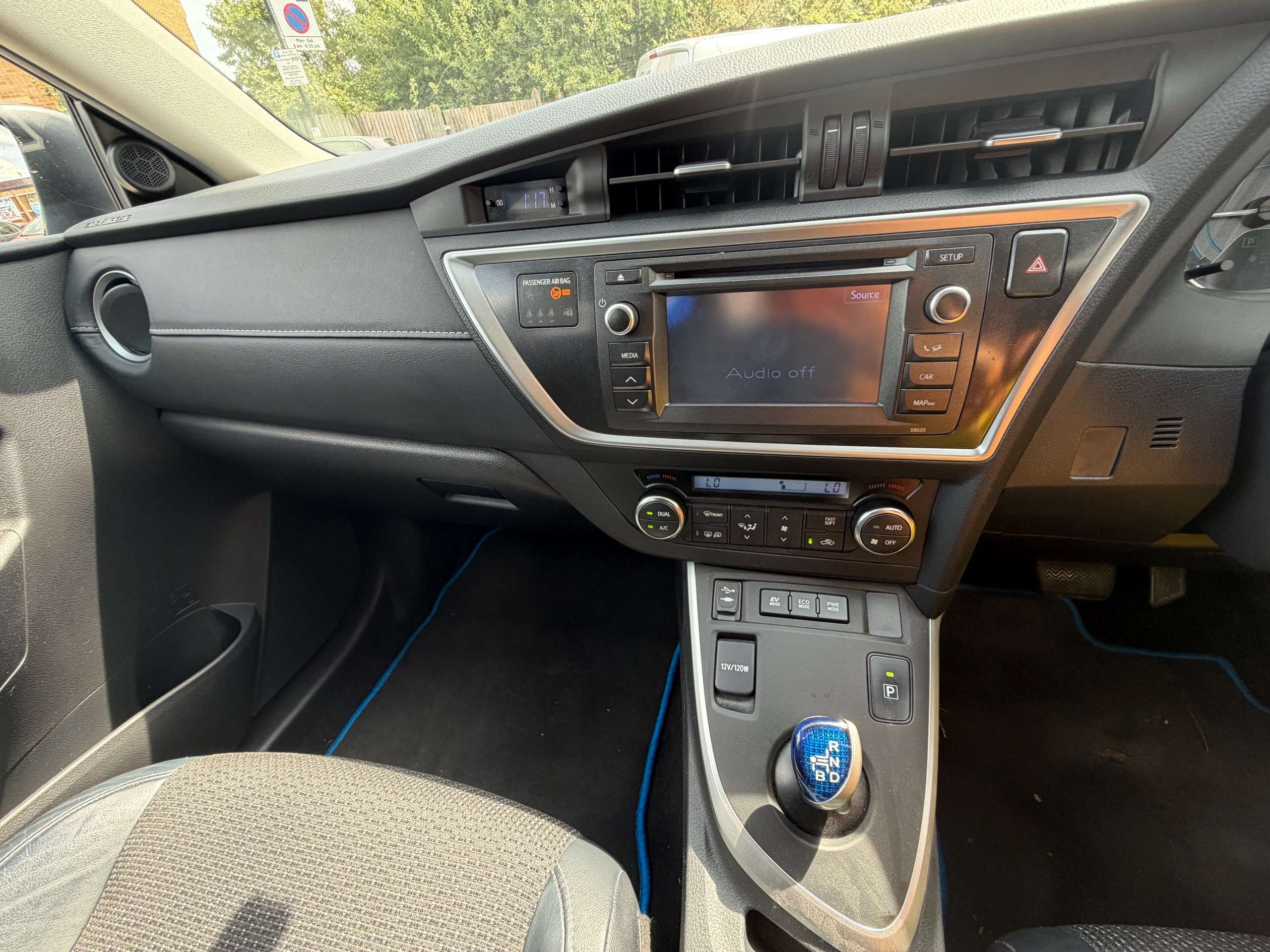 2013 TOYOTA AURIS 2013 TOYOTA AURIS