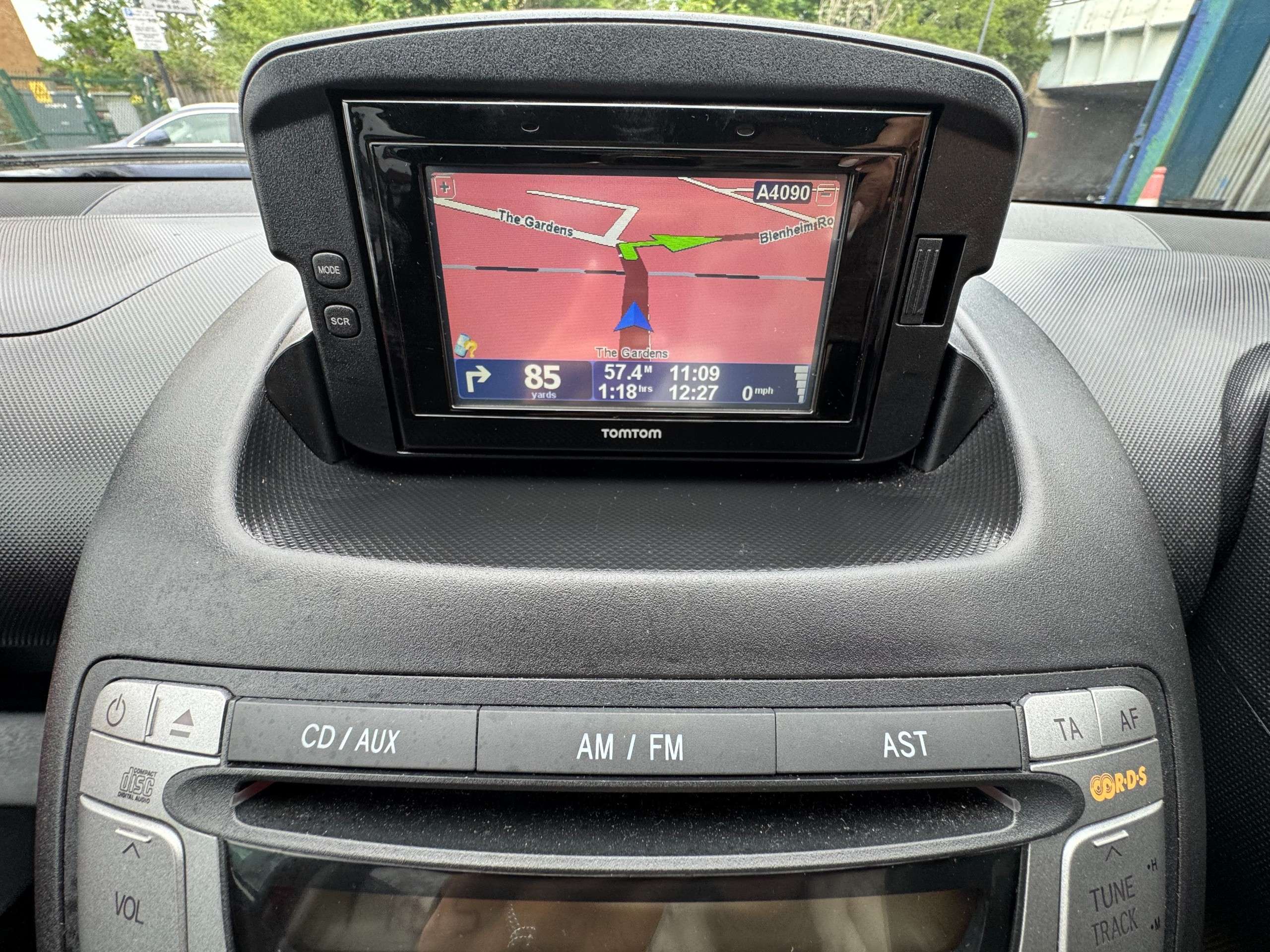 2011 TOYOTA AYGO 2011 TOYOTA AYGO