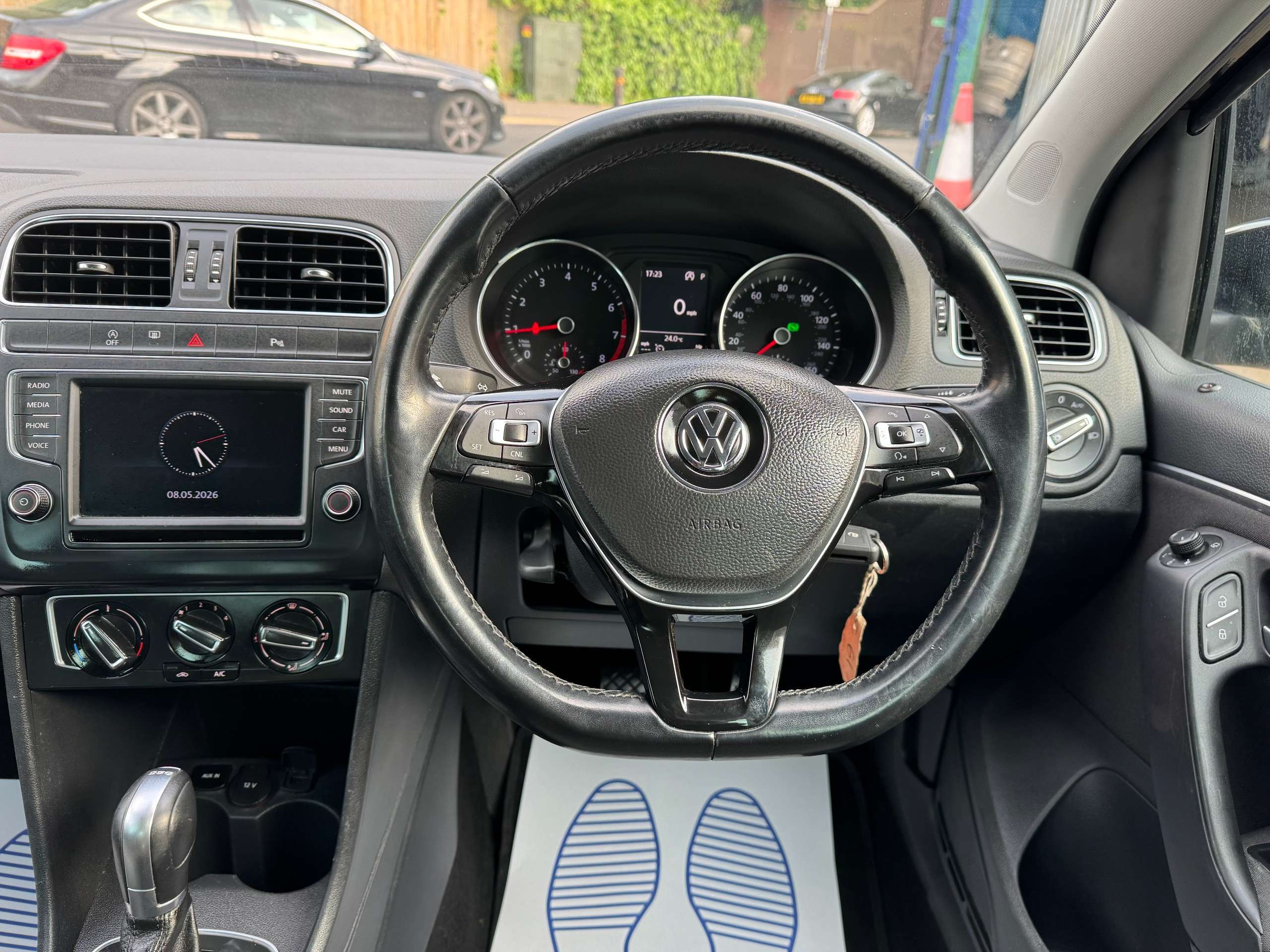 2017 VOLKSWAGEN POLO 2017 VOLKSWAGEN POLO