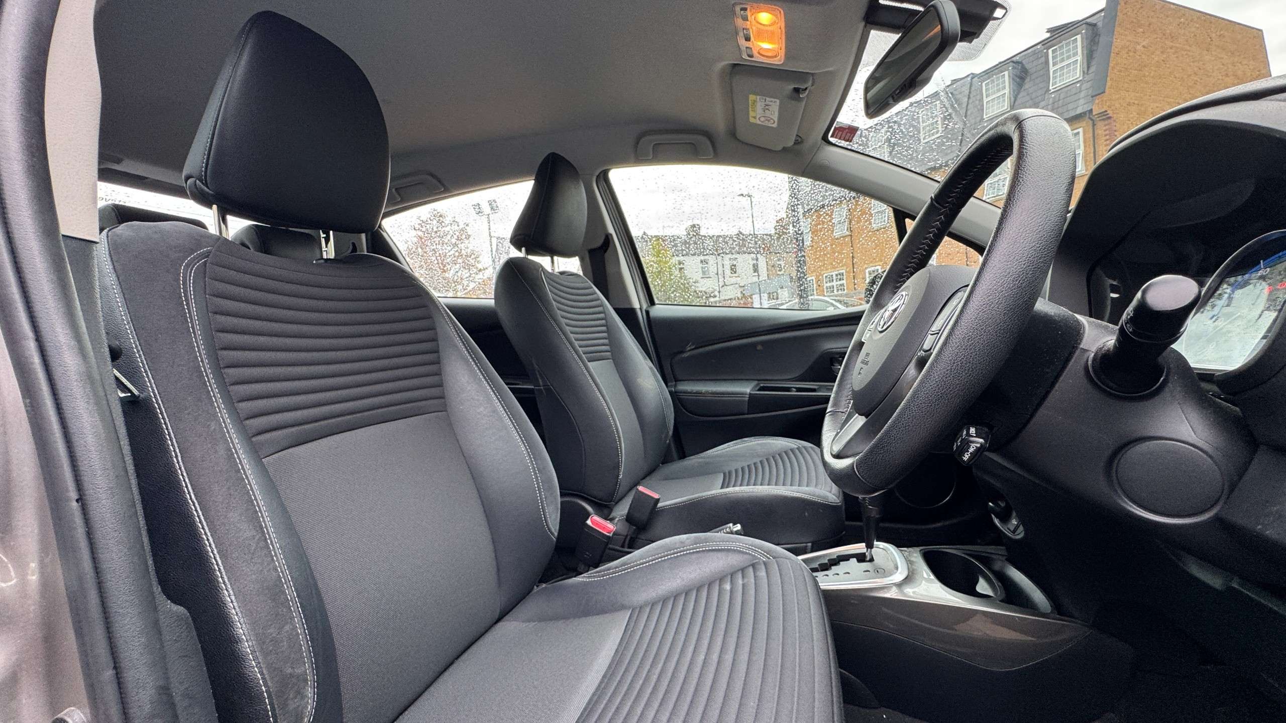 2015 TOYOTA YARIS 2015 TOYOTA YARIS