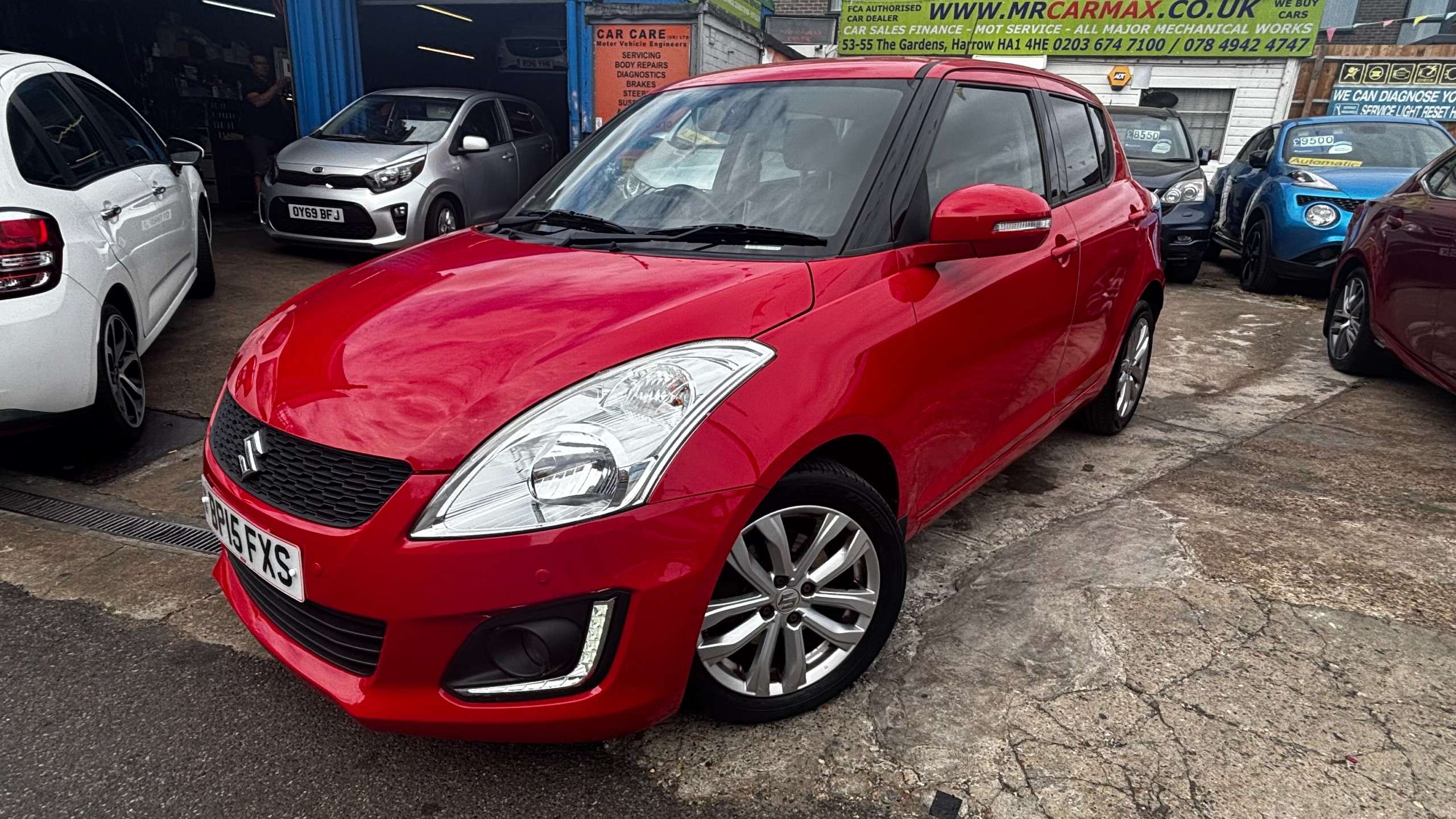 A 2015 SUZUKI SWIFT 1.2 SZ4 Hatchback 5dr Petrol Auto Euro 5 (94 ps) A 2015 SUZUKI SWIFT 1.2 SZ4 Hatchback 5dr Petrol Auto Euro 5 (94 ps)