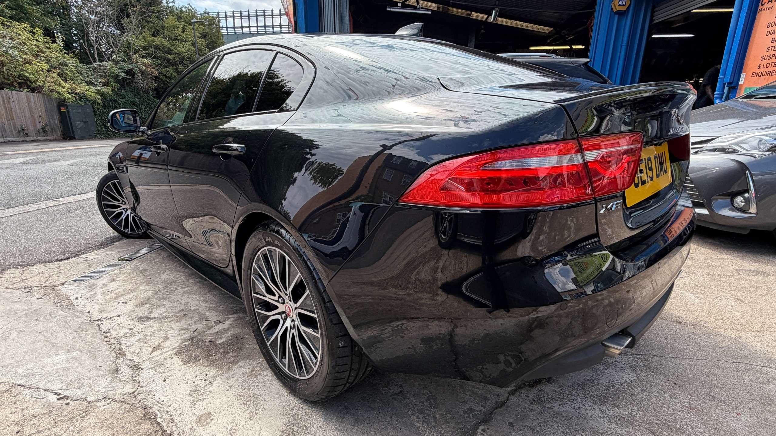 2019 JAGUAR XE 2019 JAGUAR XE