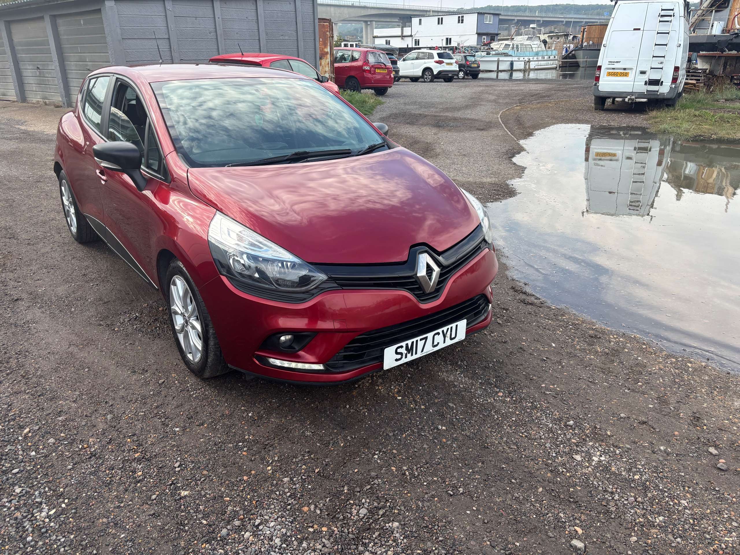 A 2017 RENAULT CLIO 1.2 16V Play Hatchback 5dr Petrol Manual Euro 6 (75 ps) A 2017 RENAULT CLIO 1.2 16V Play Hatchback 5dr Petrol Manual Euro 6 (75 ps)