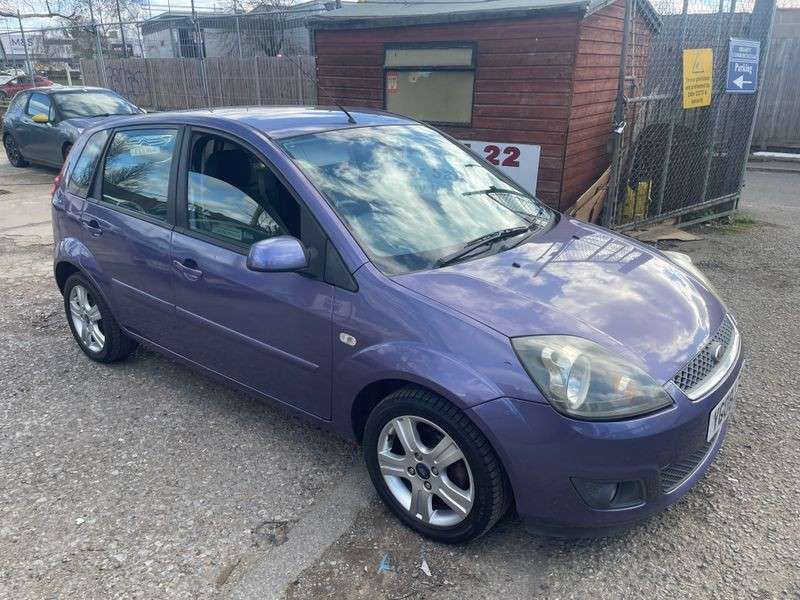 A 2008 FORD FIESTA 1.4 Zetec Climate Hatchback 5dr Petrol Manual (147 g/km, 79 bhp) A 2008 FORD FIESTA 1.4 Zetec Climate Hatchback 5dr Petrol Manual (147 g/km, 79 bhp)