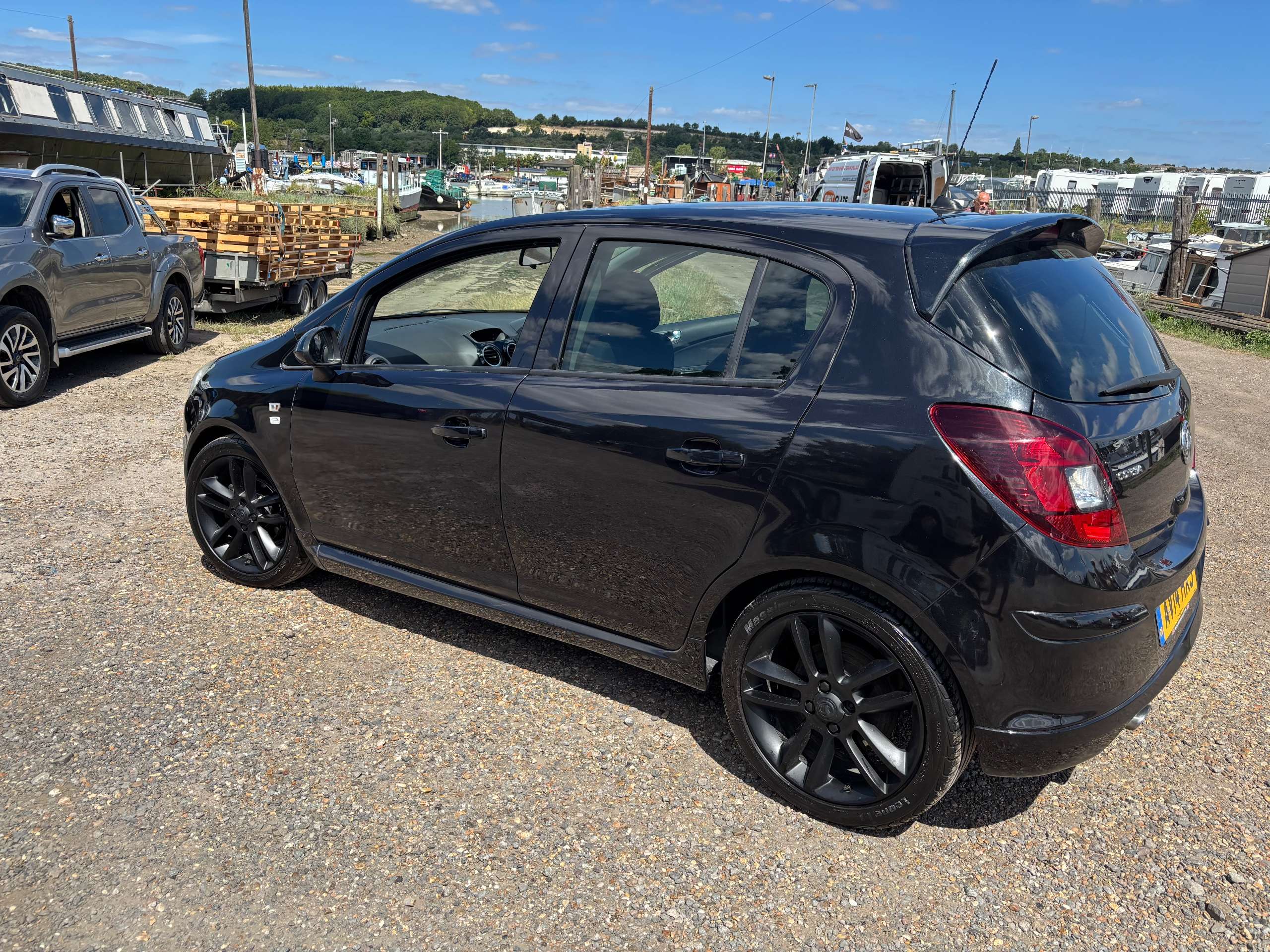 A 2014 VAUXHALL CORSA 1.2 16V Limited Edition Hatchback 5dr Petrol Manual Euro 5 (85 ps) A 2014 VAUXHALL CORSA 1.2 16V Limited Edition Hatchback 5dr Petrol Manual Euro 5 (85 ps)