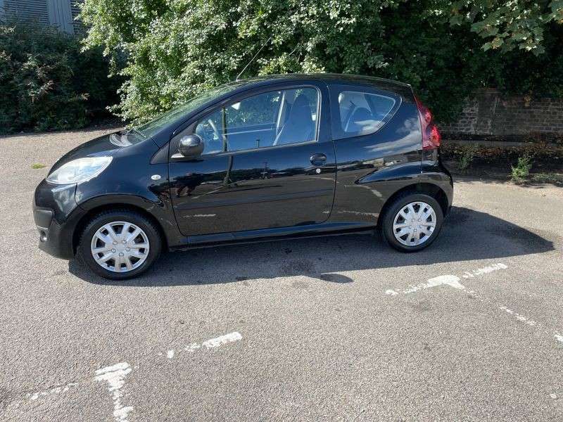 2012 PEUGEOT 107 2012 PEUGEOT 107