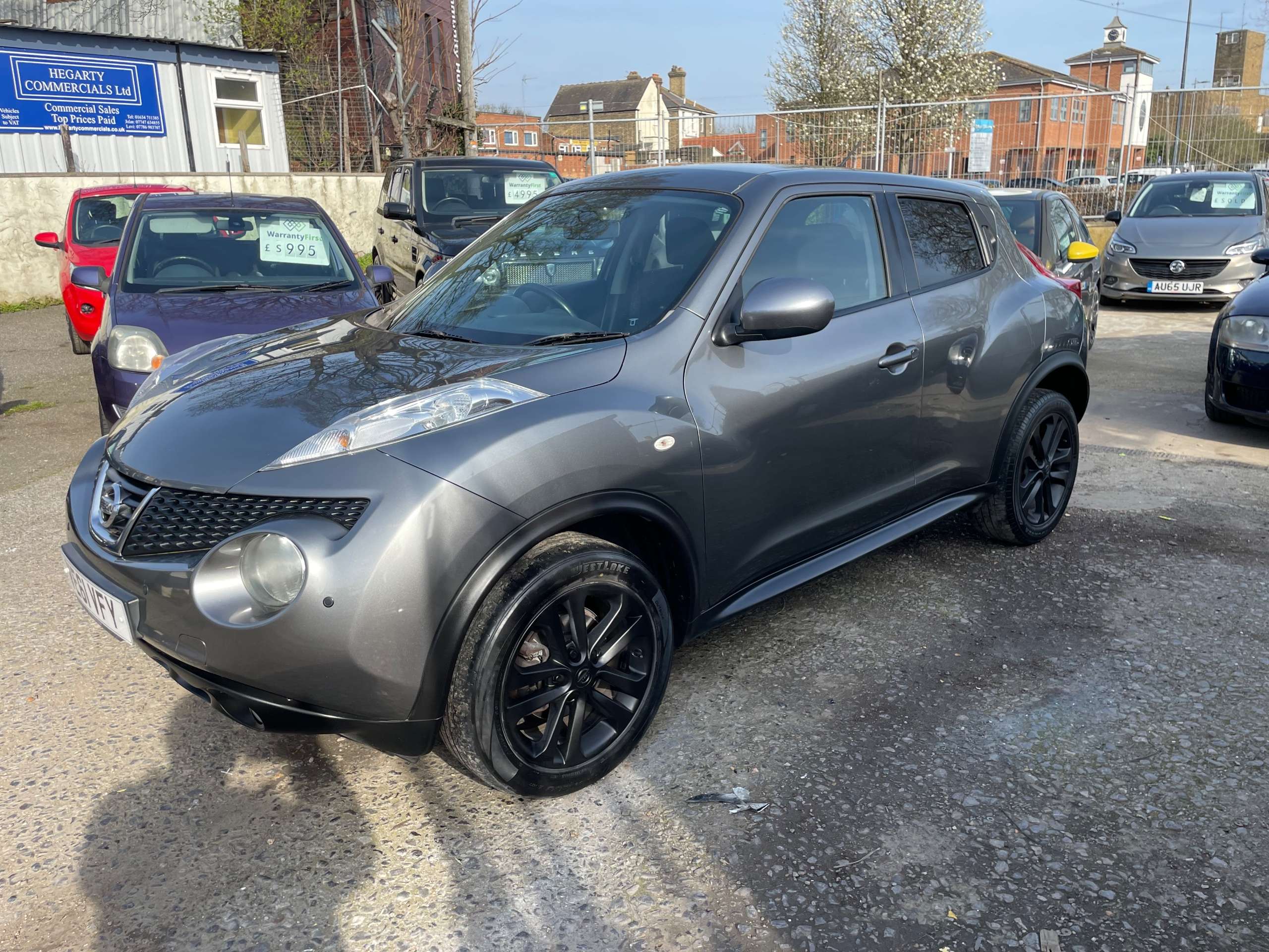 A 2012 NISSAN JUKE 1.6 Acenta Premium SUV 5dr Petrol Manual Euro 5 (s/s) (117 ps) A 2012 NISSAN JUKE 1.6 Acenta Premium SUV 5dr Petrol Manual Euro 5 (s/s) (117 ps)