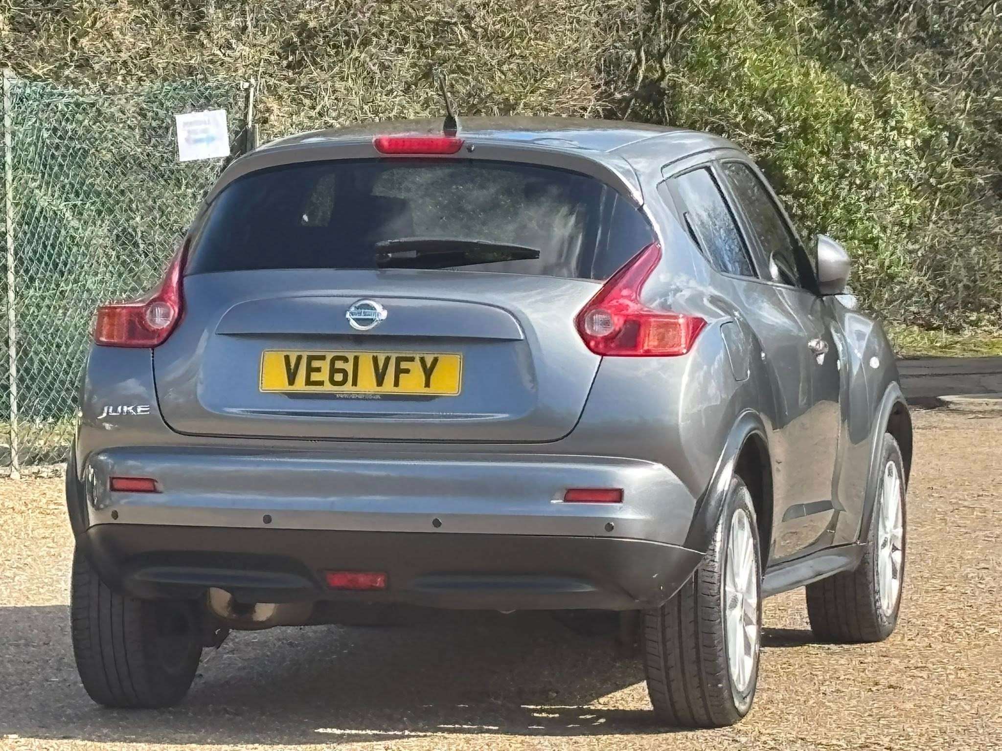 A 2012 NISSAN JUKE 1.6 Acenta Premium SUV 5dr Petrol Manual Euro 5 (s/s) (117 ps) A 2012 NISSAN JUKE 1.6 Acenta Premium SUV 5dr Petrol Manual Euro 5 (s/s) (117 ps)