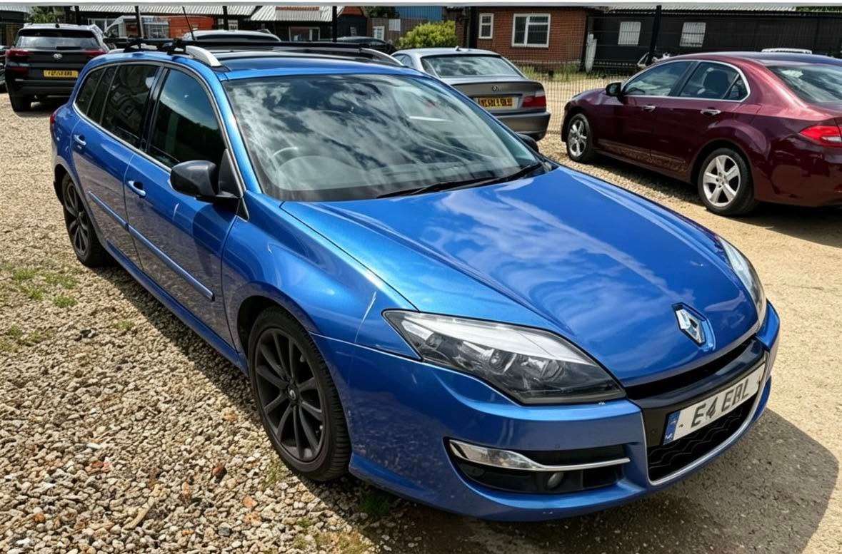 A 2011 RENAULT LAGUNA 2.0 dCi GT Line TomTom Tourer 5dr Diesel Manual Euro 5 (180 ps) A 2011 RENAULT LAGUNA 2.0 dCi GT Line TomTom Tourer 5dr Diesel Manual Euro 5 (180 ps)
