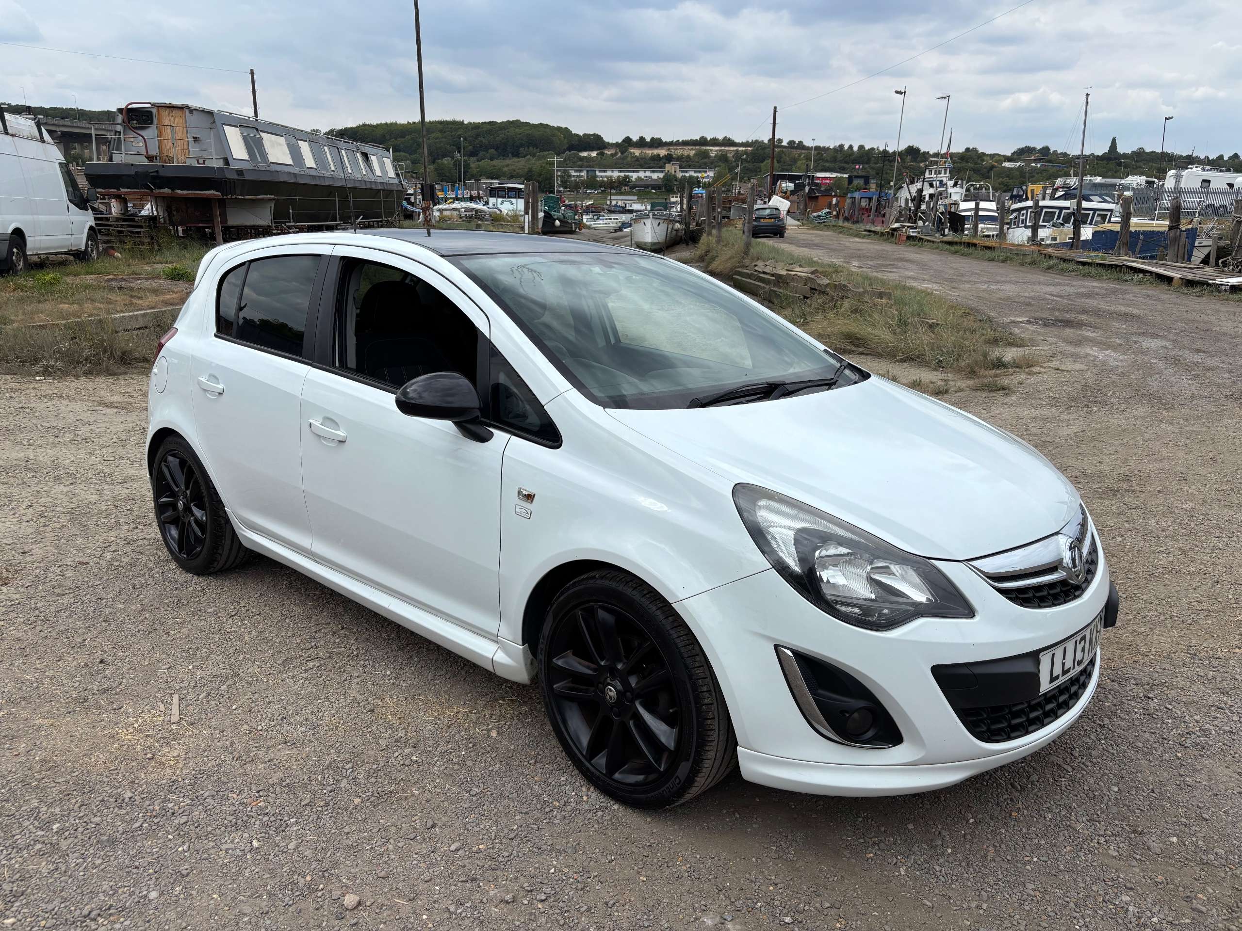 A 2013 VAUXHALL CORSA 1.2 16V Limited Edition Hatchback 5dr Petrol Manual Euro 5 (85 ps) A 2013 VAUXHALL CORSA 1.2 16V Limited Edition Hatchback 5dr Petrol Manual Euro 5 (85 ps)