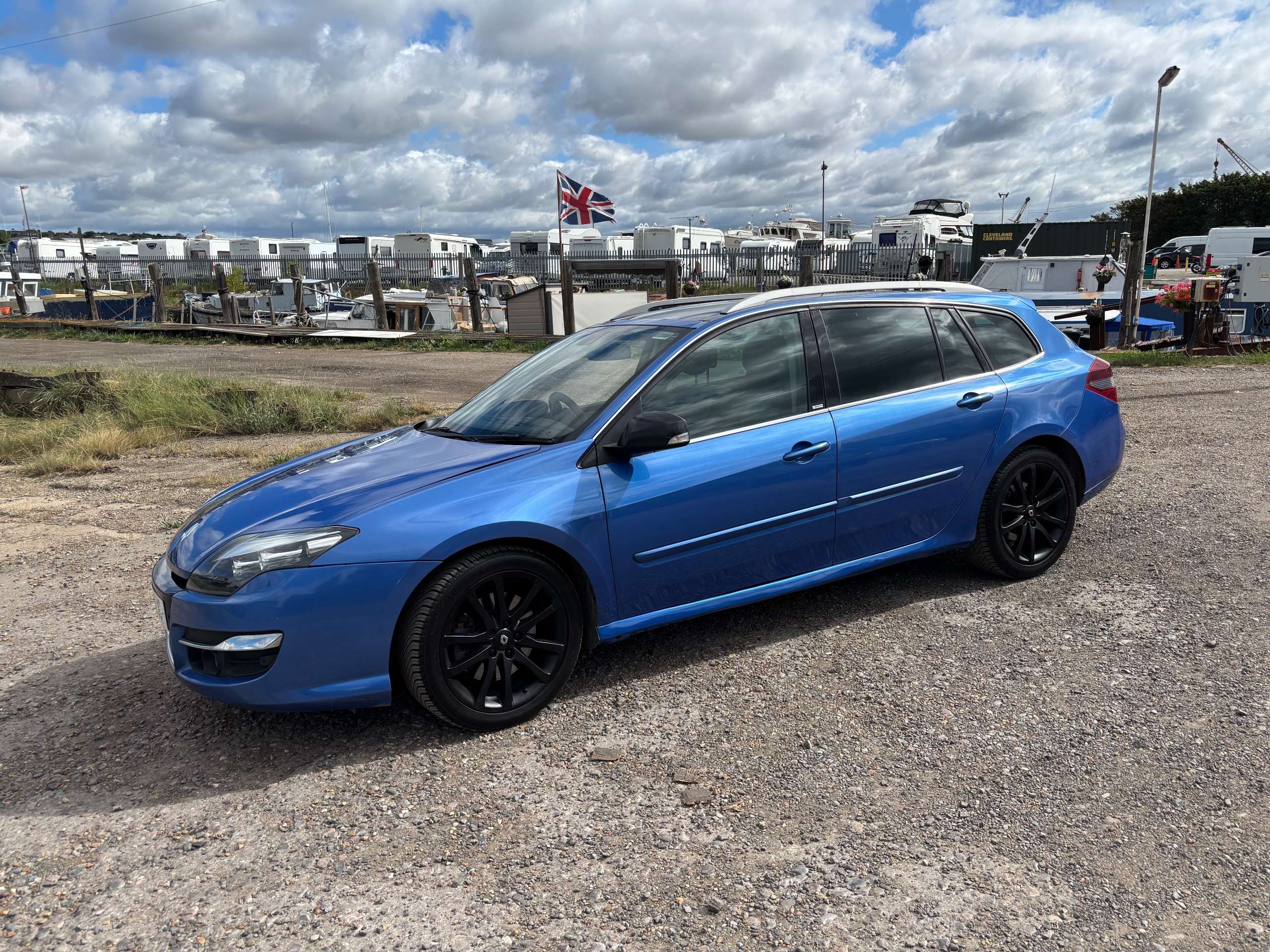 A 2011 RENAULT LAGUNA 2.0 dCi GT Line TomTom Tourer 5dr Diesel Manual Euro 5 (180 ps) A 2011 RENAULT LAGUNA 2.0 dCi GT Line TomTom Tourer 5dr Diesel Manual Euro 5 (180 ps)