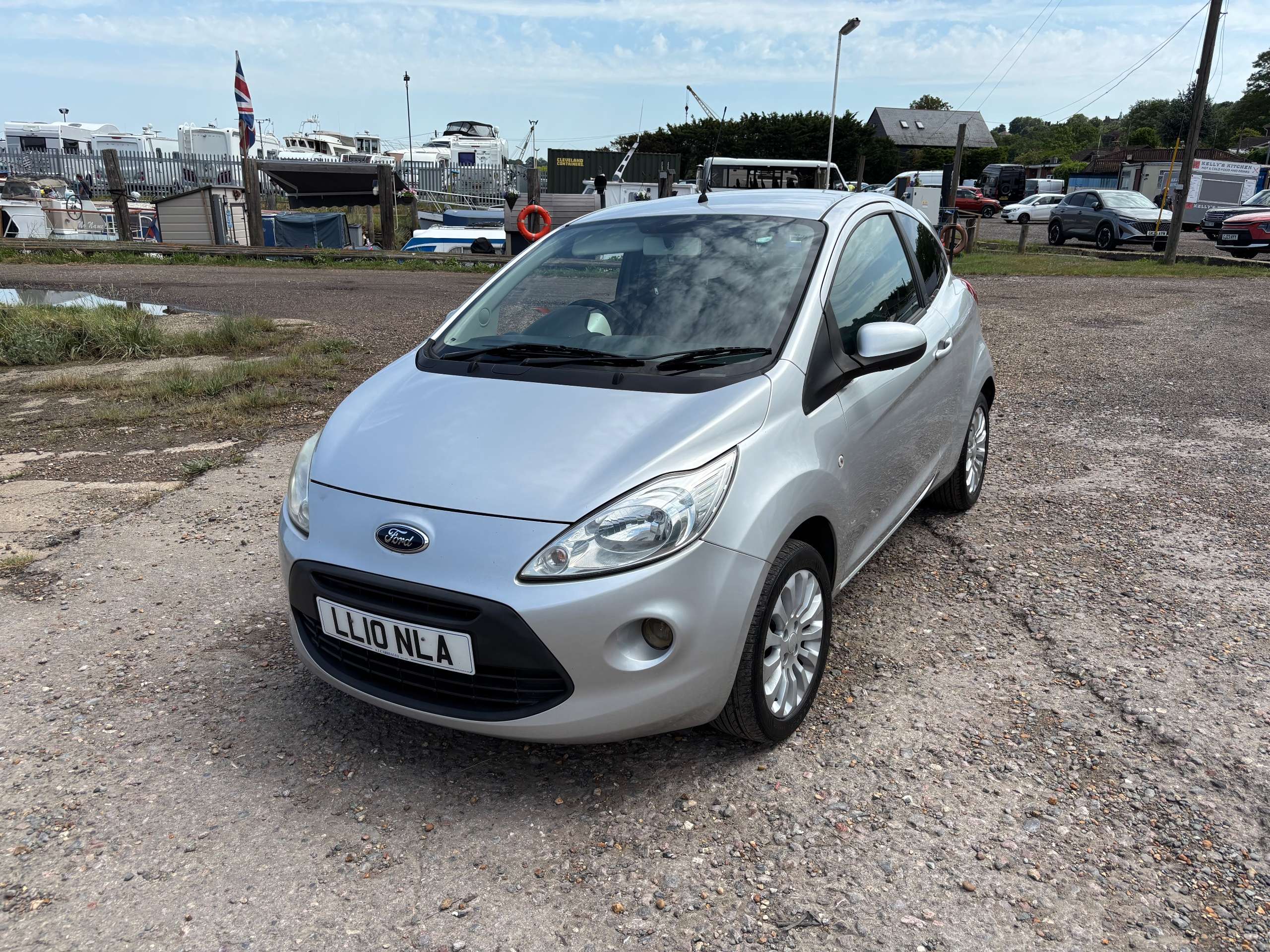 A 2010 FORD KA 1.2 Zetec Hatchback 3dr Petrol Manual Euro 4 (69 ps) A 2010 FORD KA 1.2 Zetec Hatchback 3dr Petrol Manual Euro 4 (69 ps)