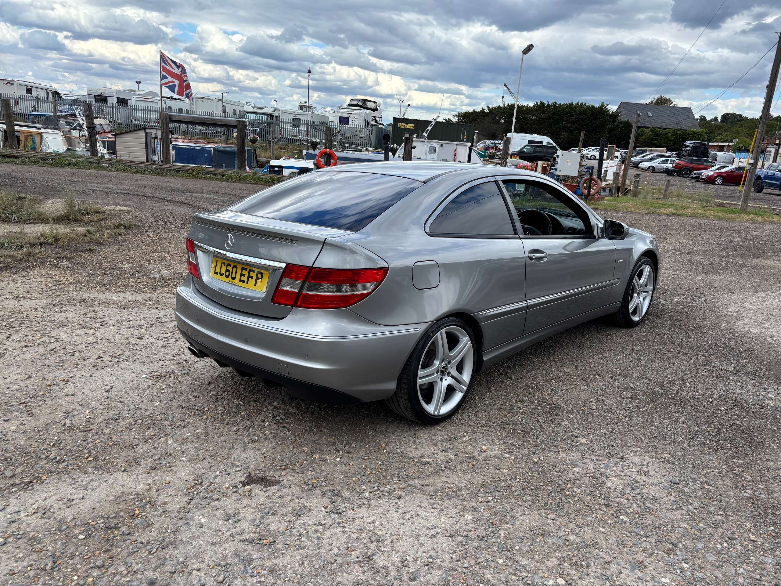 A 2010 MERCEDES-BENZ CLC CLASS 1.6 CLC160 BlueEfficiency Sport Coupe 3dr Petrol Auto Euro 4 (129 ps) A 2010 MERCEDES-BENZ CLC CLASS 1.6 CLC160 BlueEfficiency Sport Coupe 3dr Petrol Auto Euro 4 (129 ps)