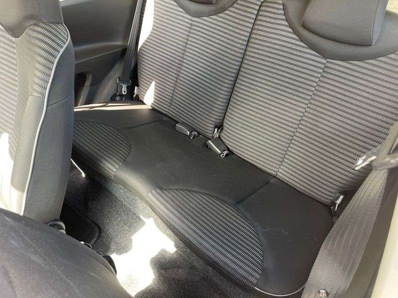 2012 PEUGEOT 107 2012 PEUGEOT 107