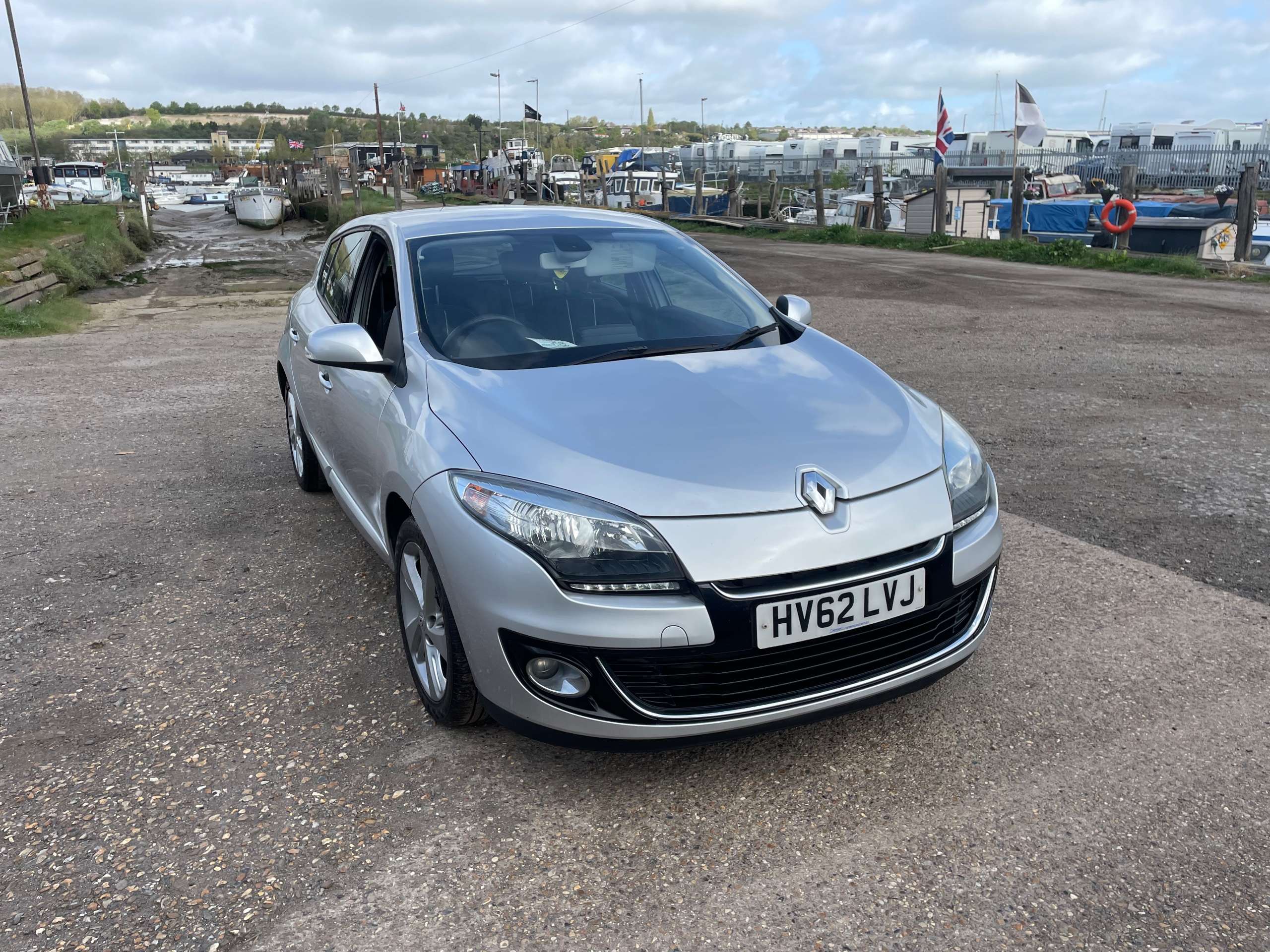 A 2012 RENAULT MEGANE 1.6 16V Dynamique TomTom Hatchback 5dr Petrol Manual Euro 5 (110 ps) A 2012 RENAULT MEGANE 1.6 16V Dynamique TomTom Hatchback 5dr Petrol Manual Euro 5 (110 ps)