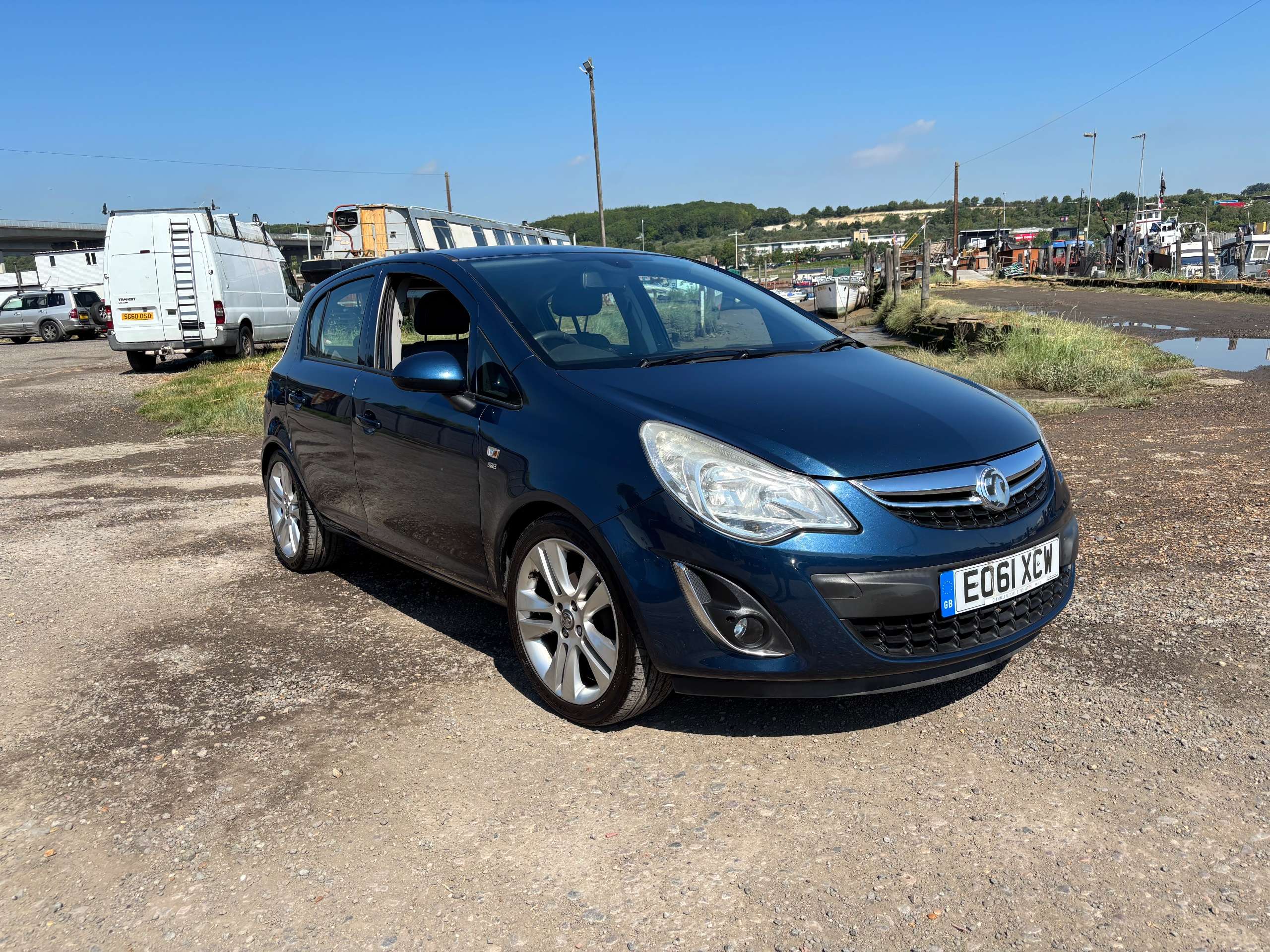 A 2011 VAUXHALL CORSA 1.2i ecoFLEX 16V SE Hatchback 5dr Petrol Manual Euro 5 (s/s) (85 ps) A 2011 VAUXHALL CORSA 1.2i ecoFLEX 16V SE Hatchback 5dr Petrol Manual Euro 5 (s/s) (85 ps)